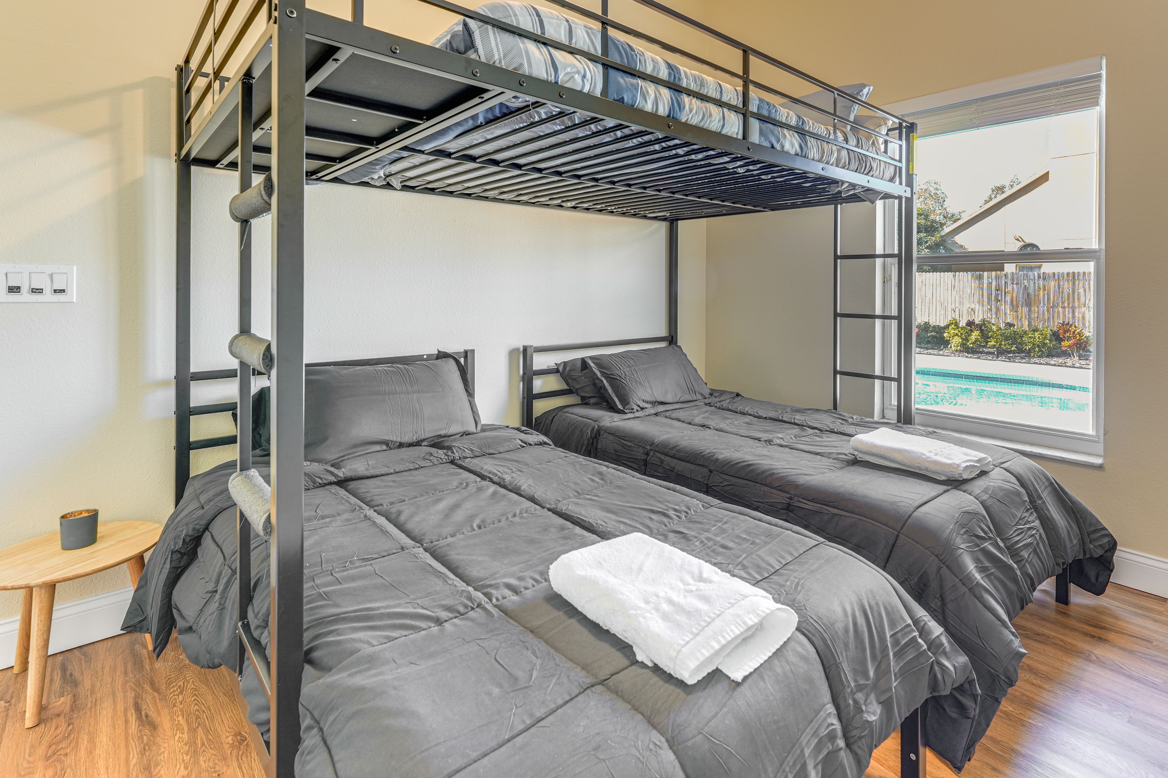 Bedroom 3 | 2 Twin Beds | Lofted Full Bed