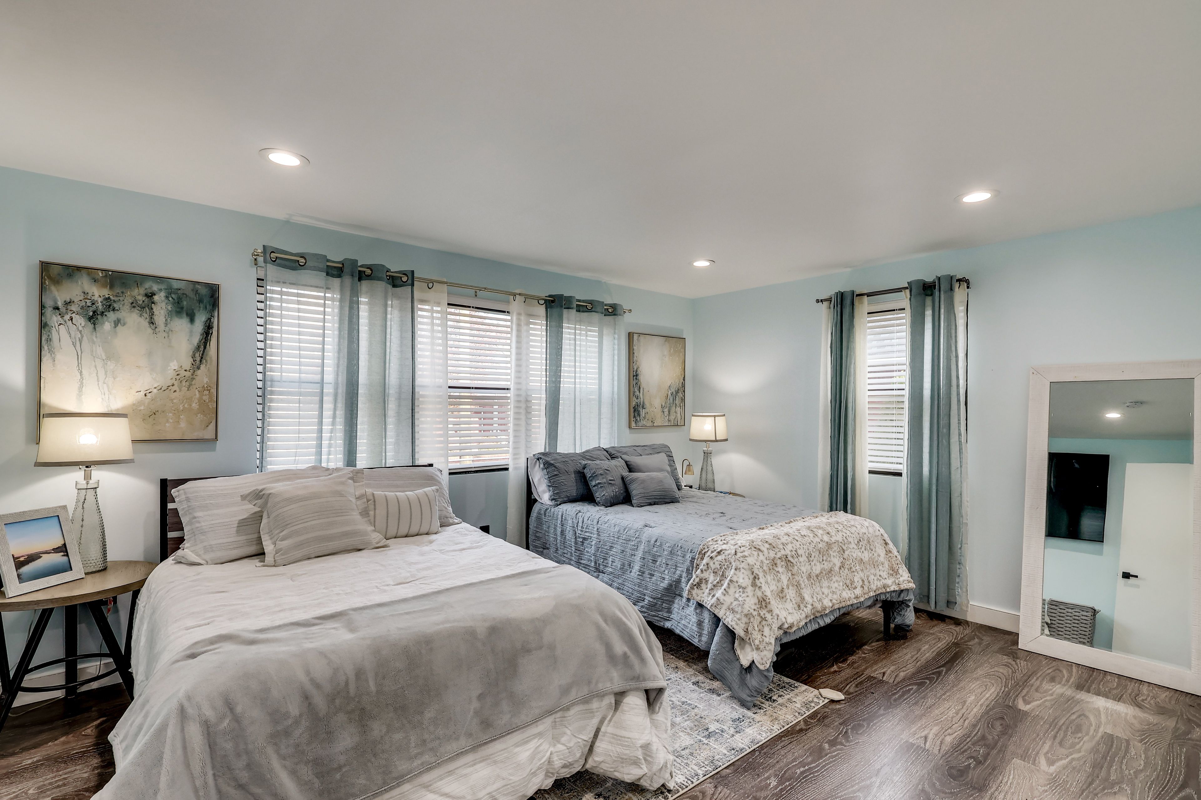 Bedroom 3 | 2 Full Beds | Smart TV