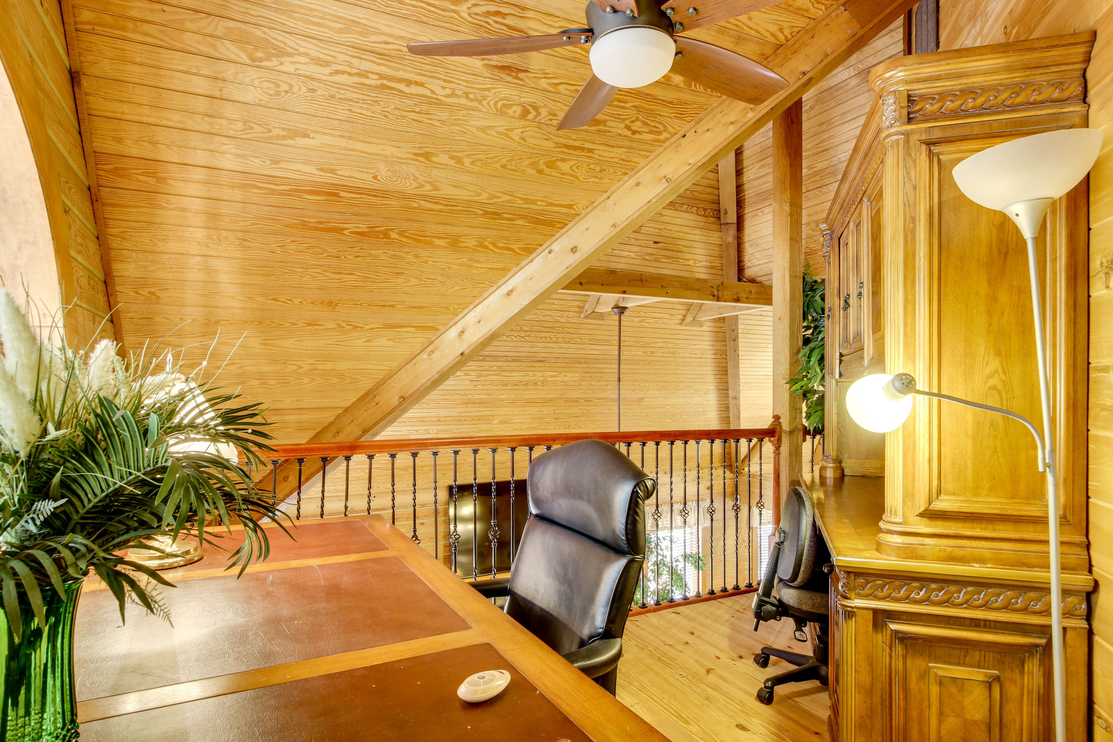 Loft | 2 Workspaces | 2nd Floor