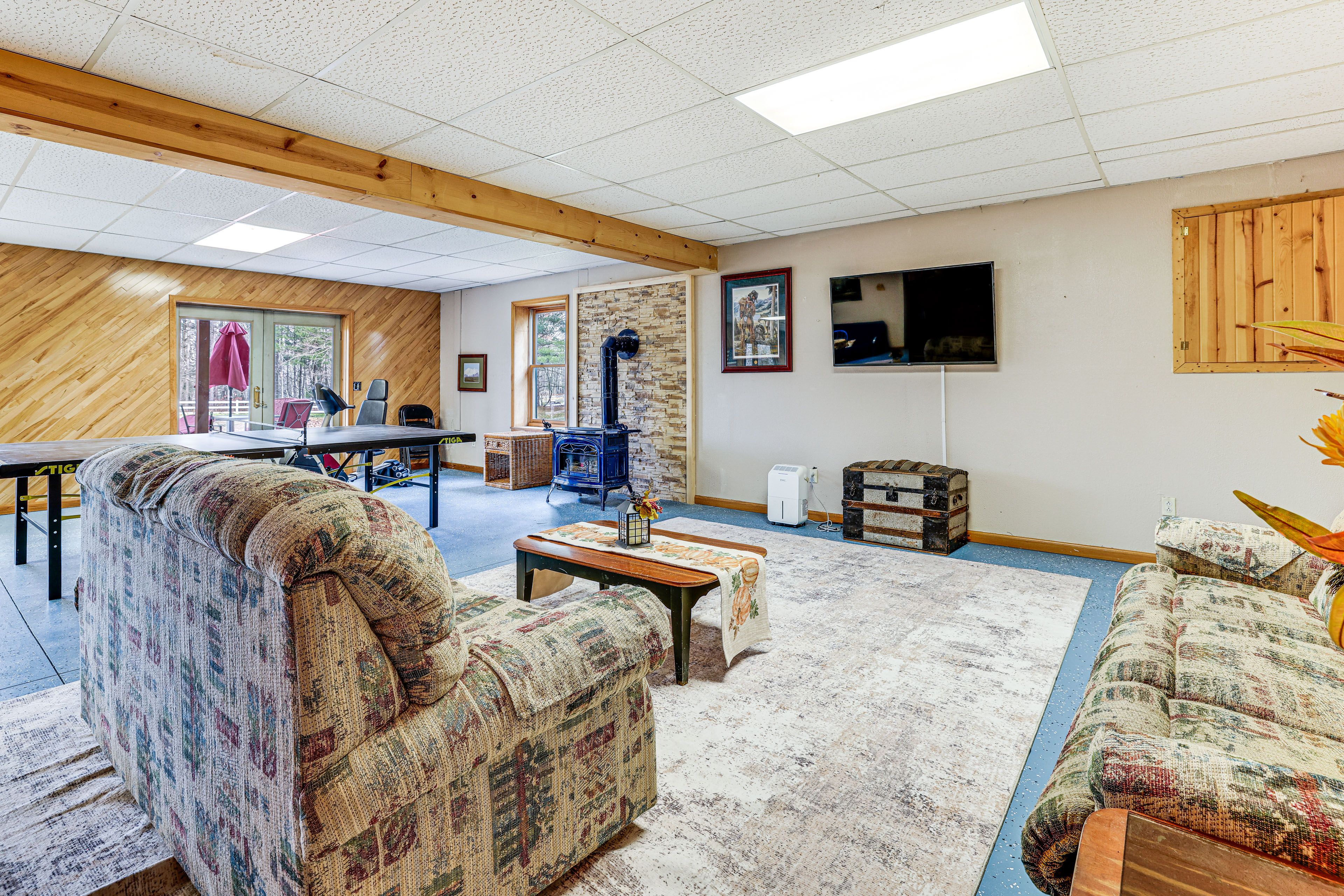 Den | Sleeper Sofa | Full Futon | Lower Level | Smart TV | Ping-Pong