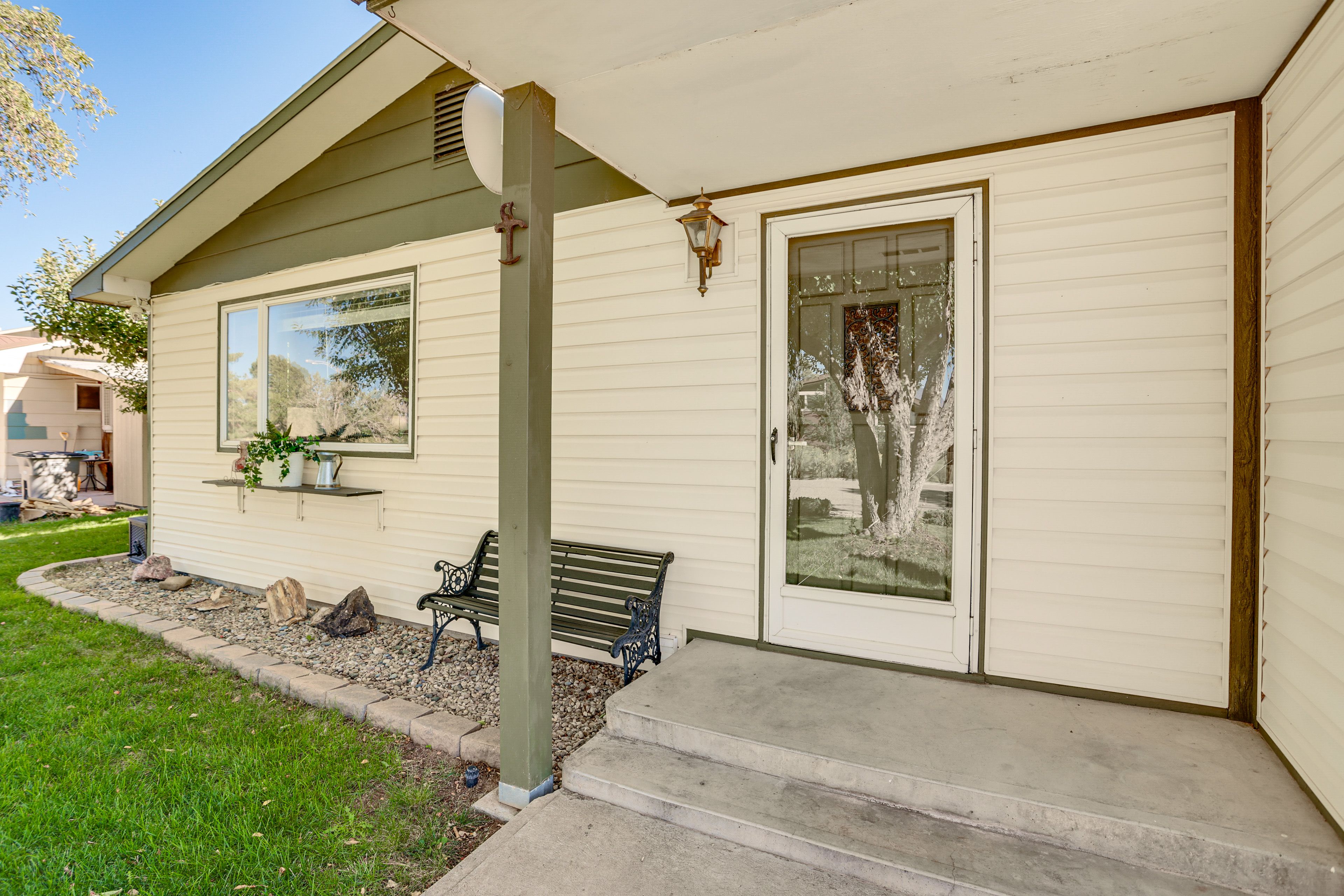 Furnished Front Porch