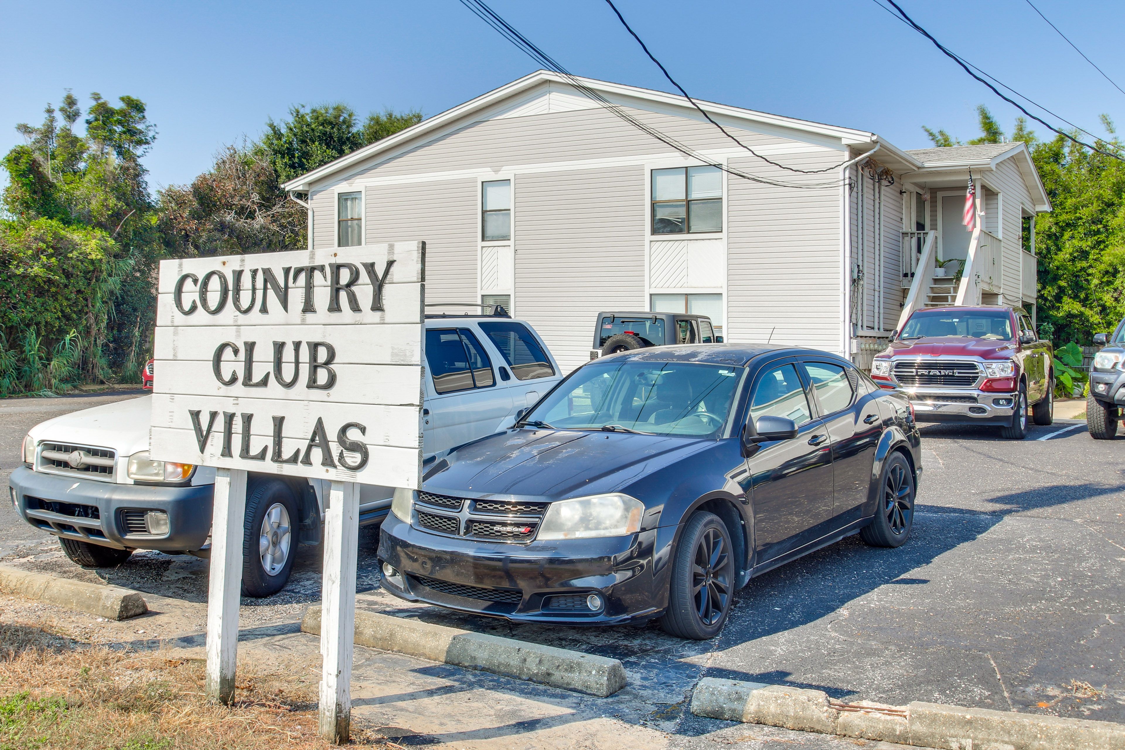 Parking | Community Lot (First-Come, First-Served)