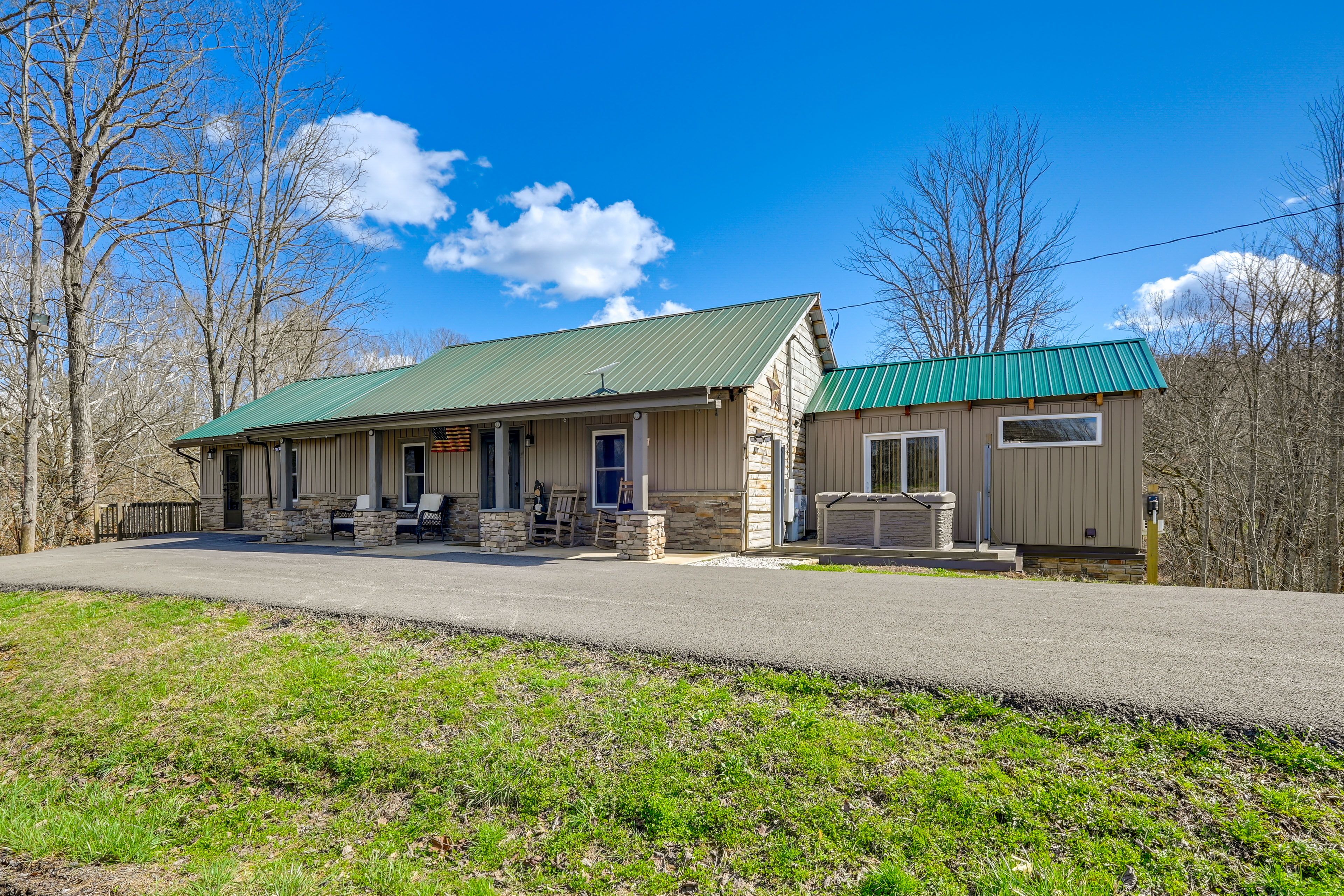 Friendly Vacation Rental | 1BR | 1.5BA | 1,600 Sq Ft