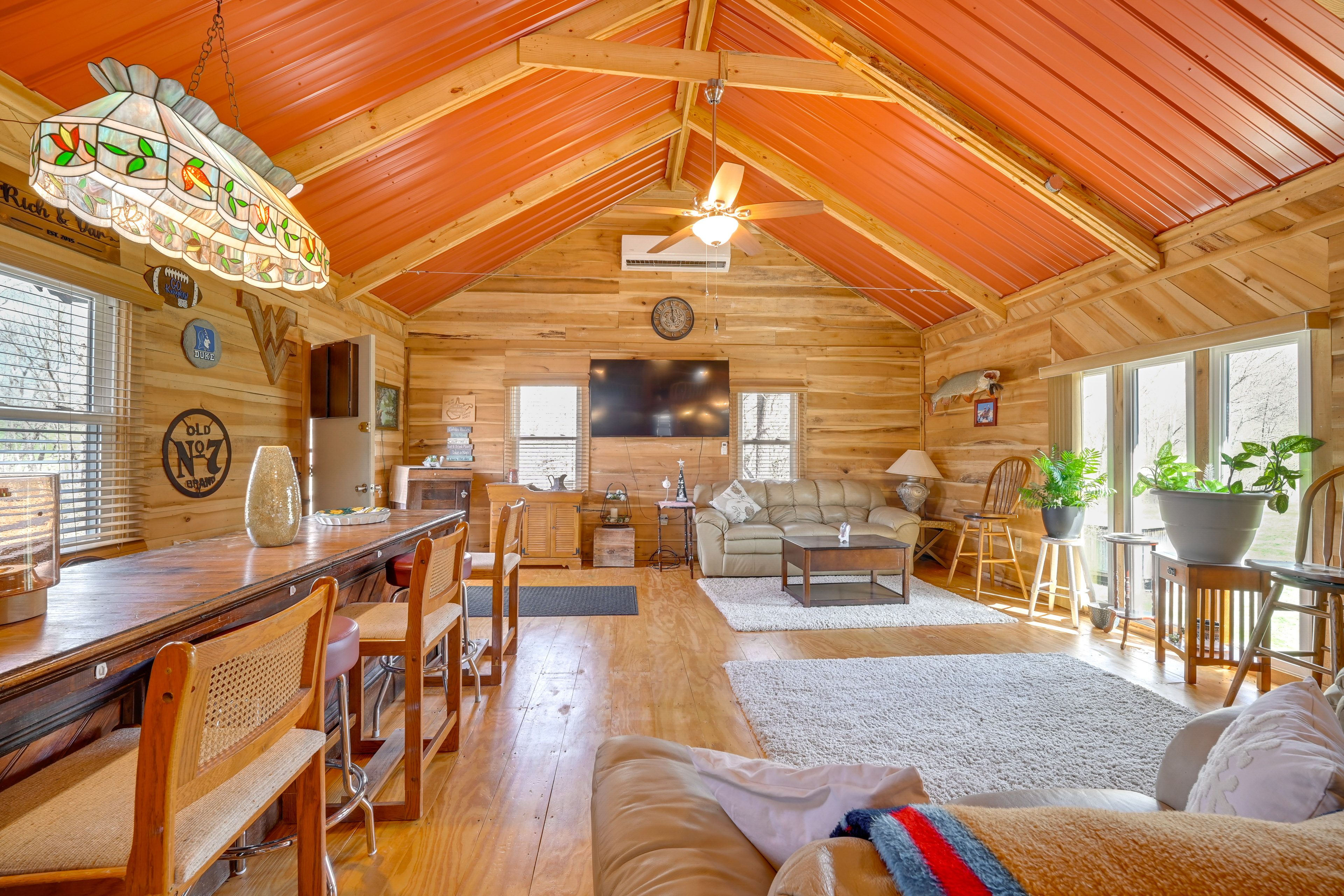 Living Room | Smart TV