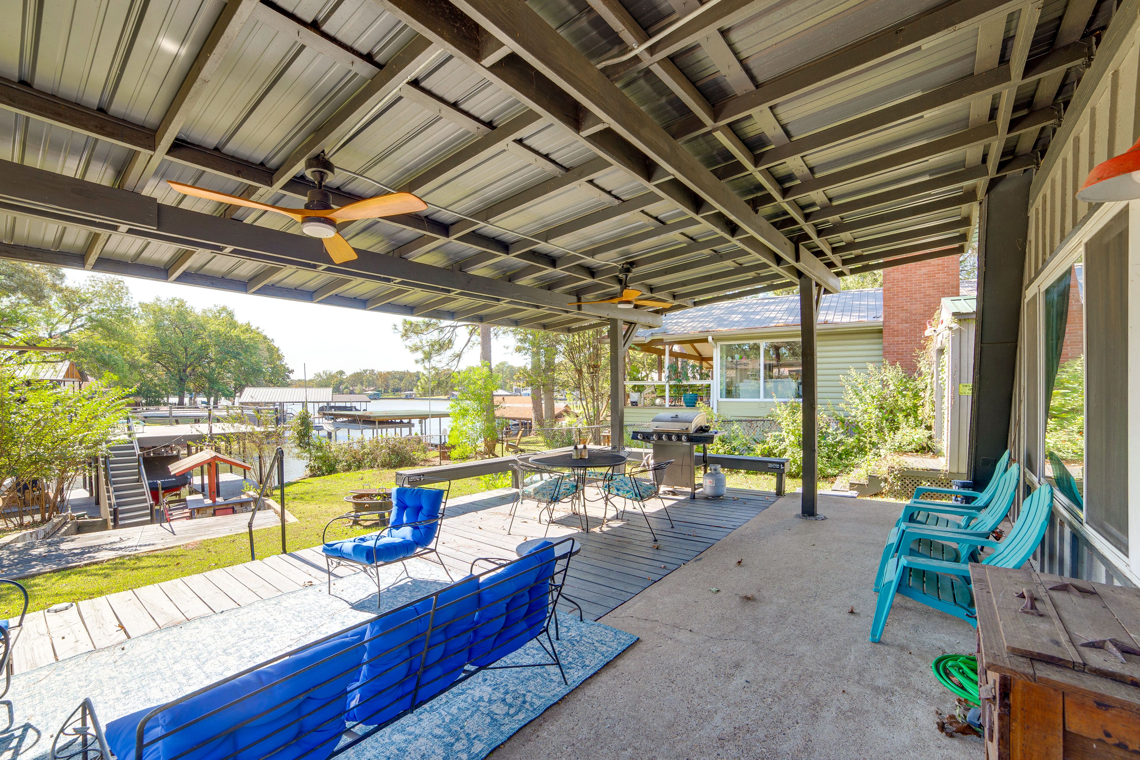 Covered Patio | Perfect For Outdoor Dining