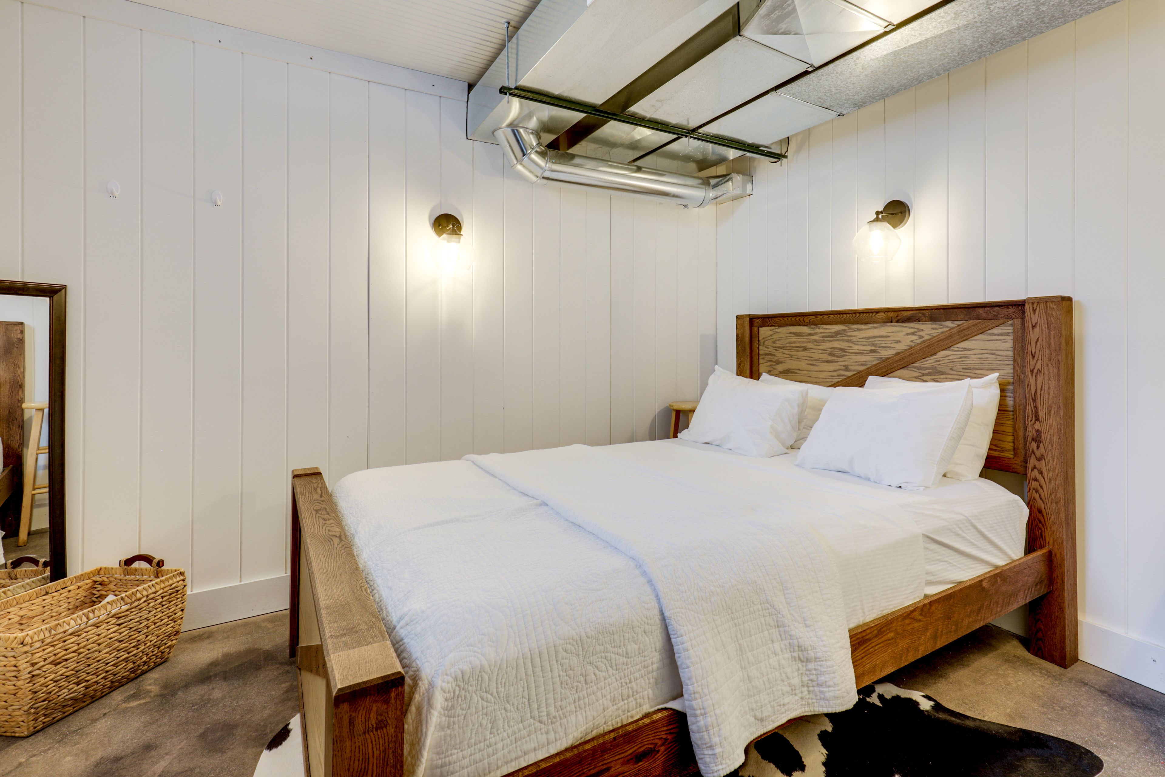 Bedroom 3 | Queen Bed | Lower Level