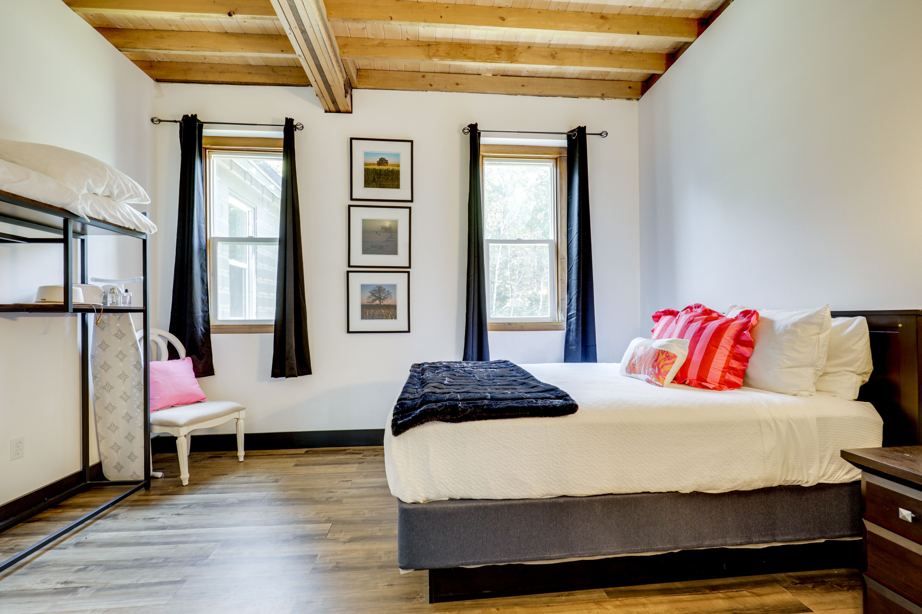 Bedroom 1 | Queen Bed | Linens Provided | Main Level