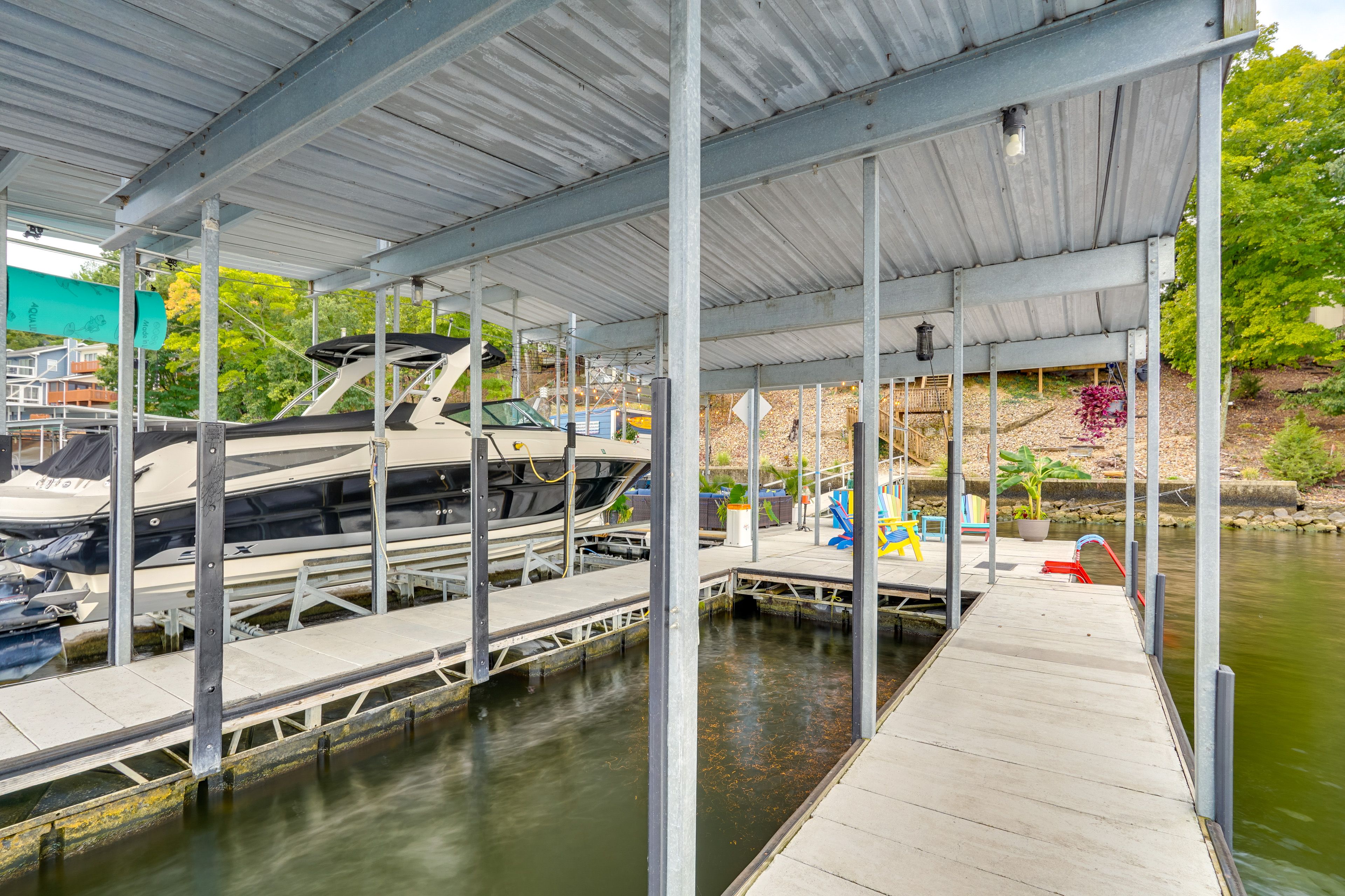 Private Dock w/ Seating | Boat Slip