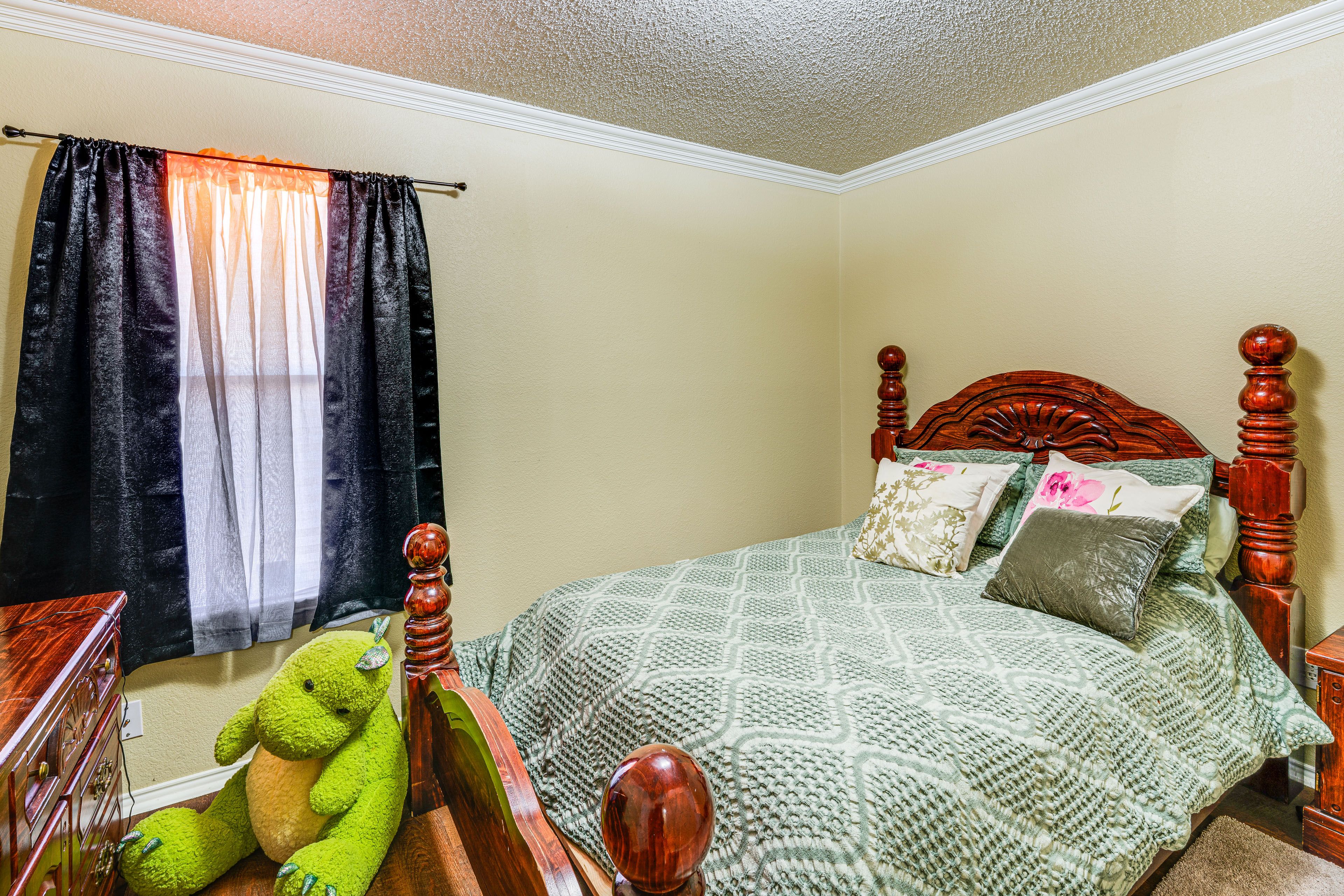 Bedroom 2 | Full Bed