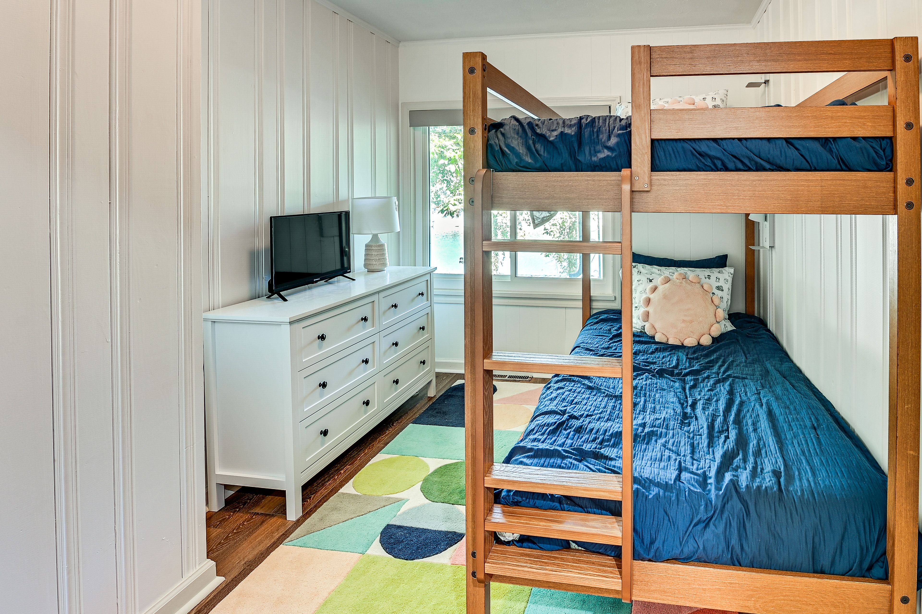 Bedroom 3 | Twin Bunk Bed | Smart TV | Main Floor