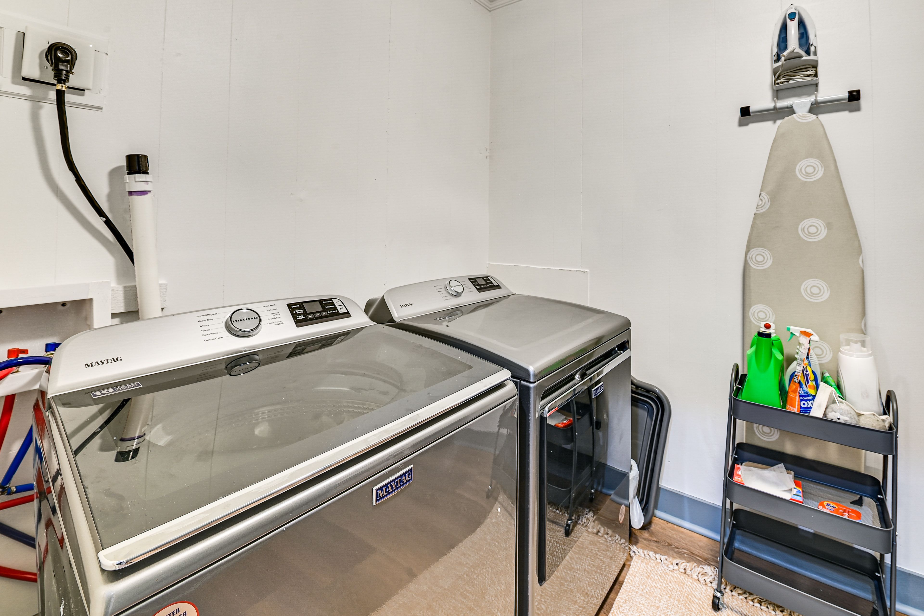 Laundry | Main Floor