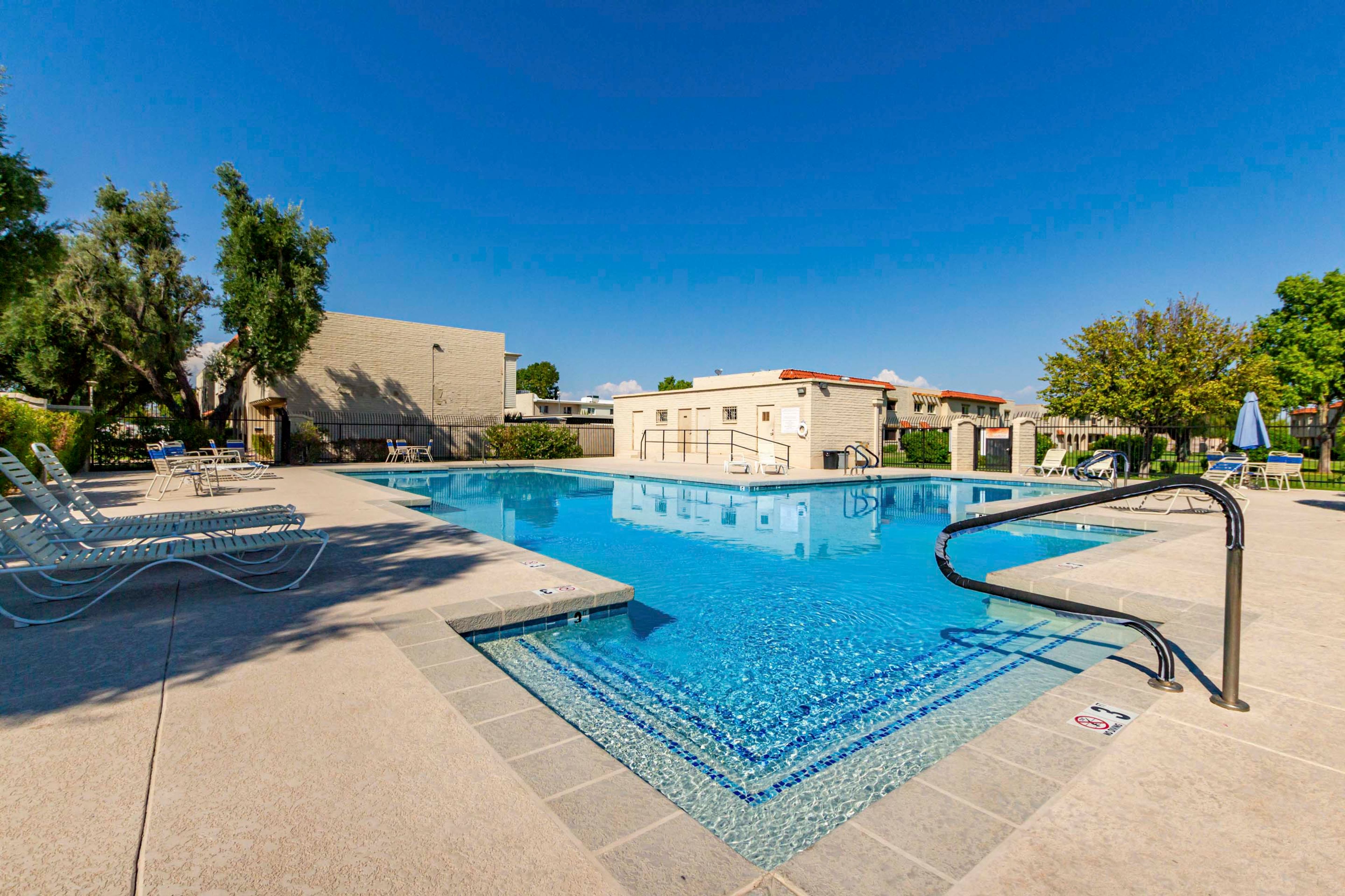 Casa Granada | Community Pool Area