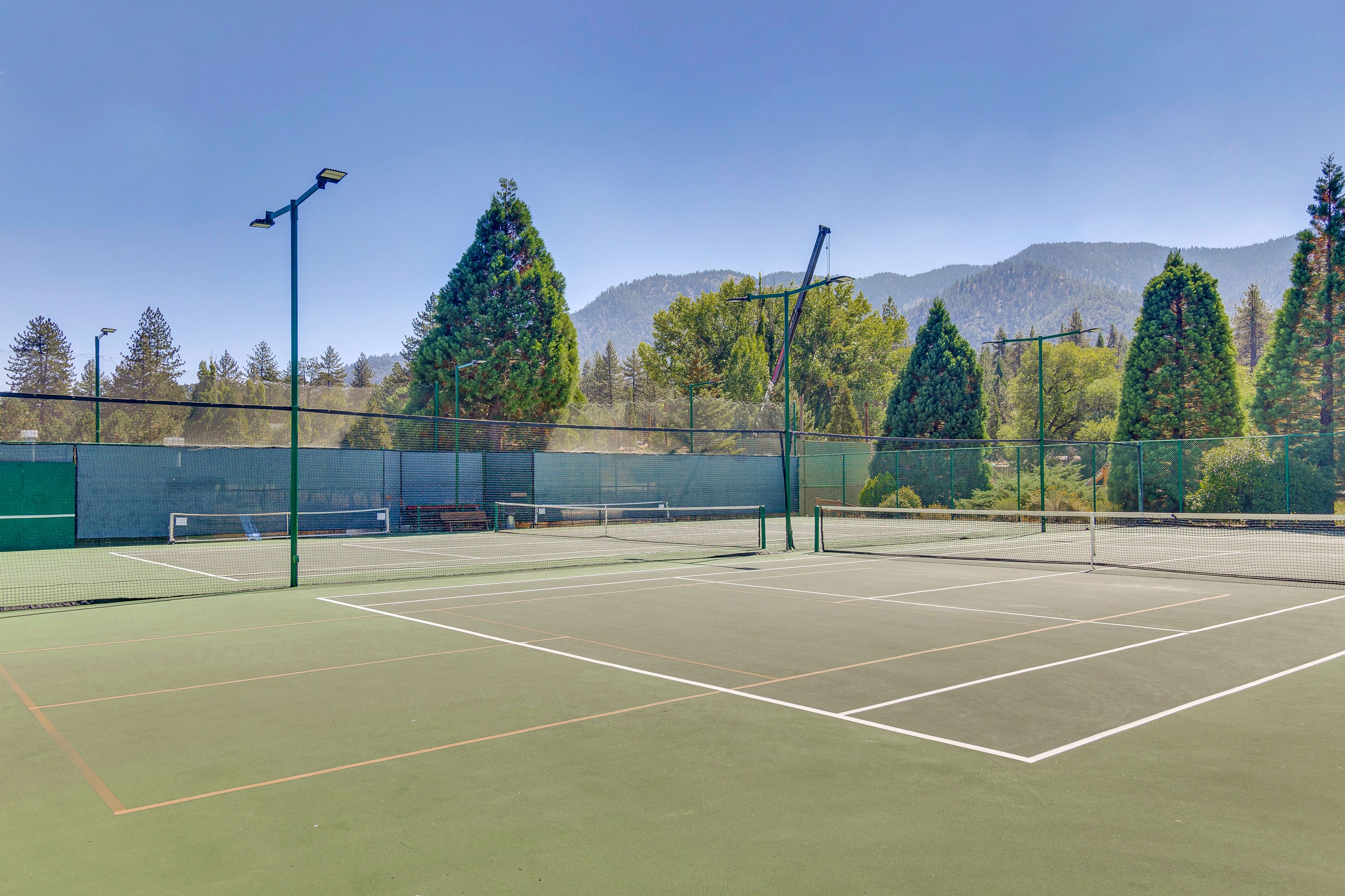 Community Tennis Courts