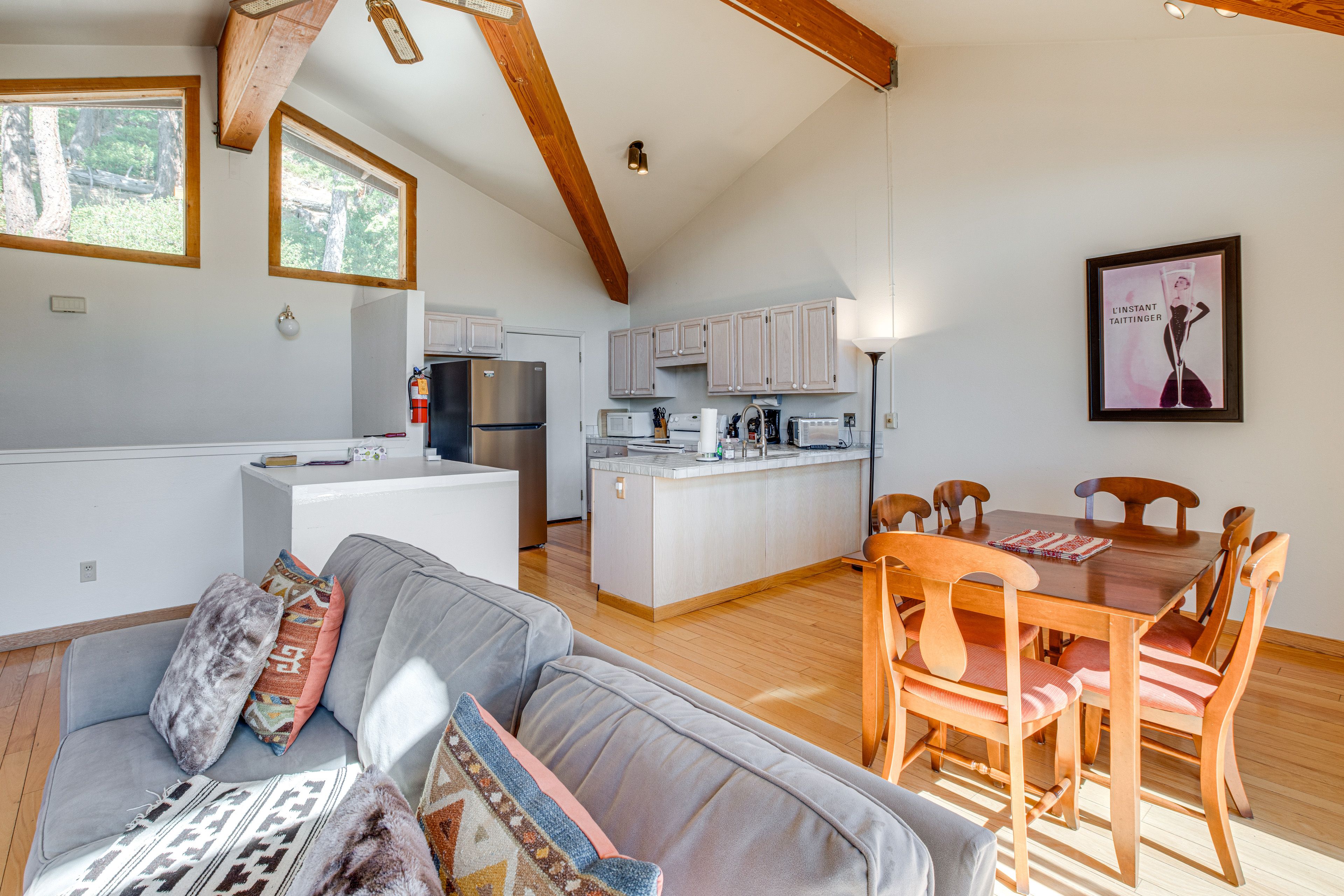 Dining Area | Dishware/Flatware Provided | 3rd Floor