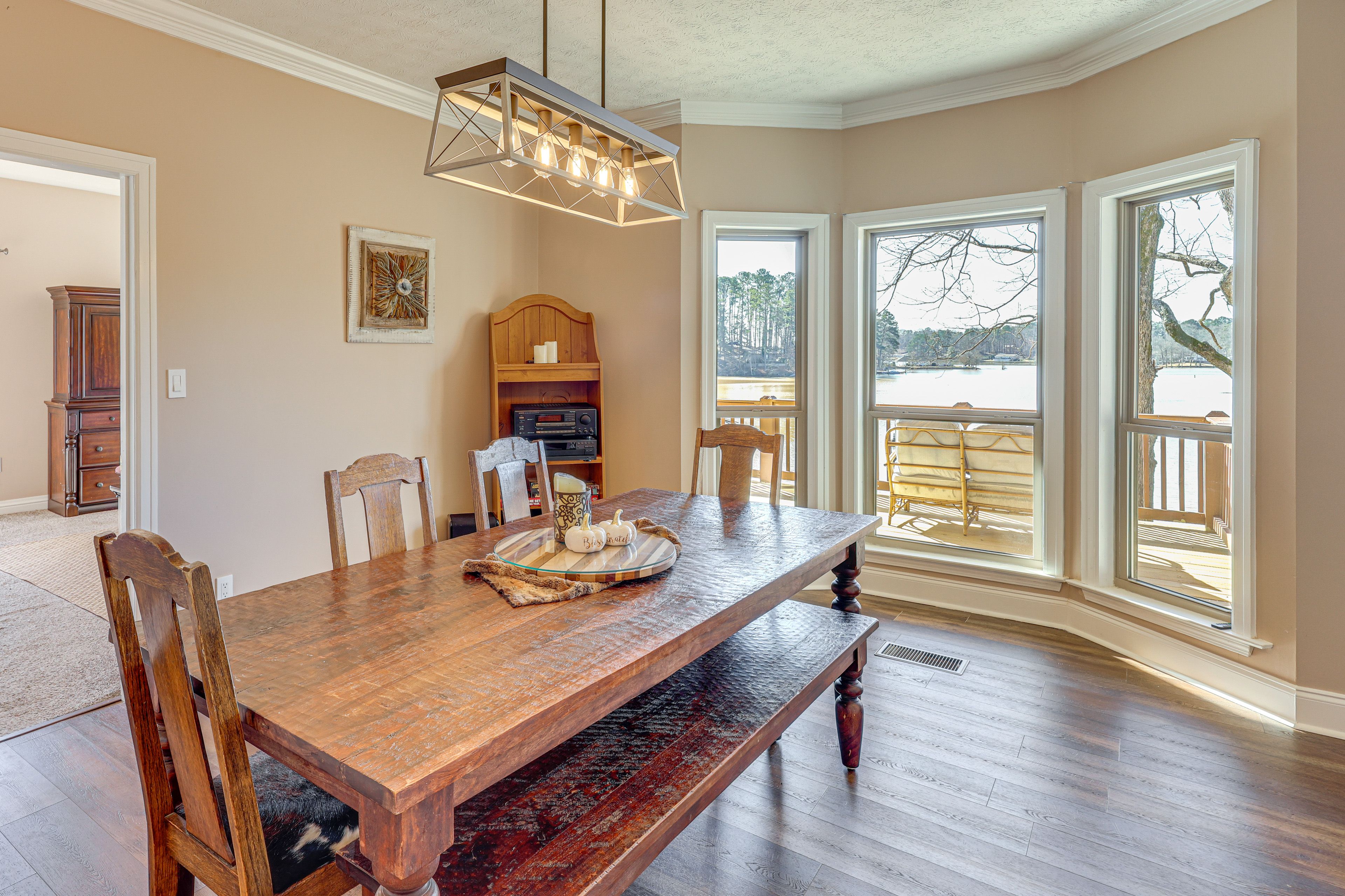 Dining Area | 1st Floor