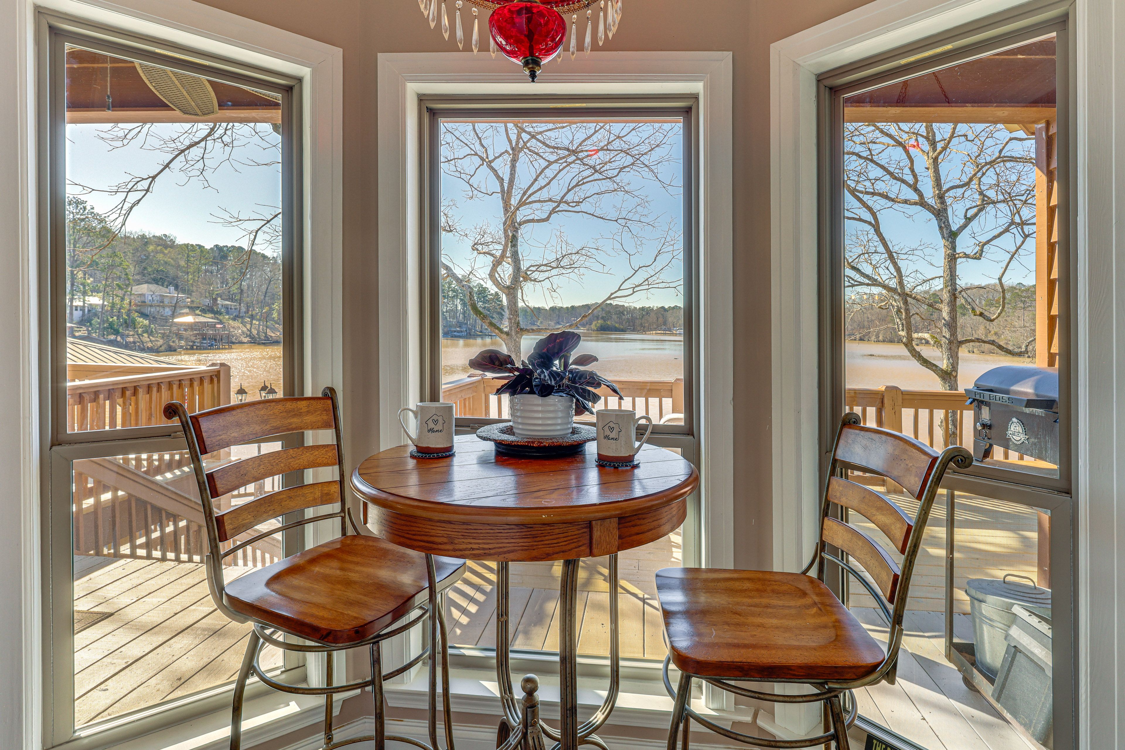 Breakfast Nook | 1st Floor