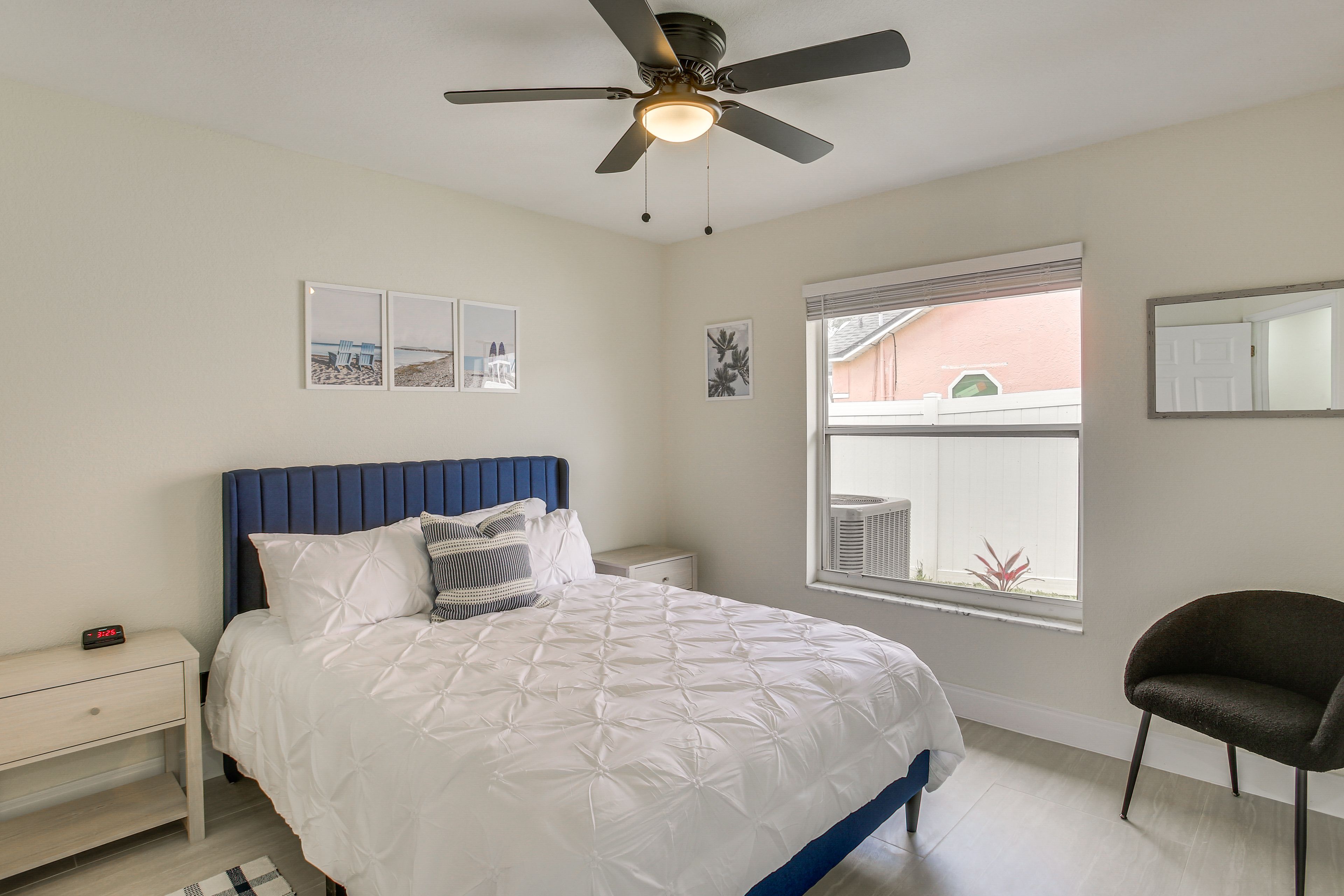 Bedroom 2 | Queen Bed