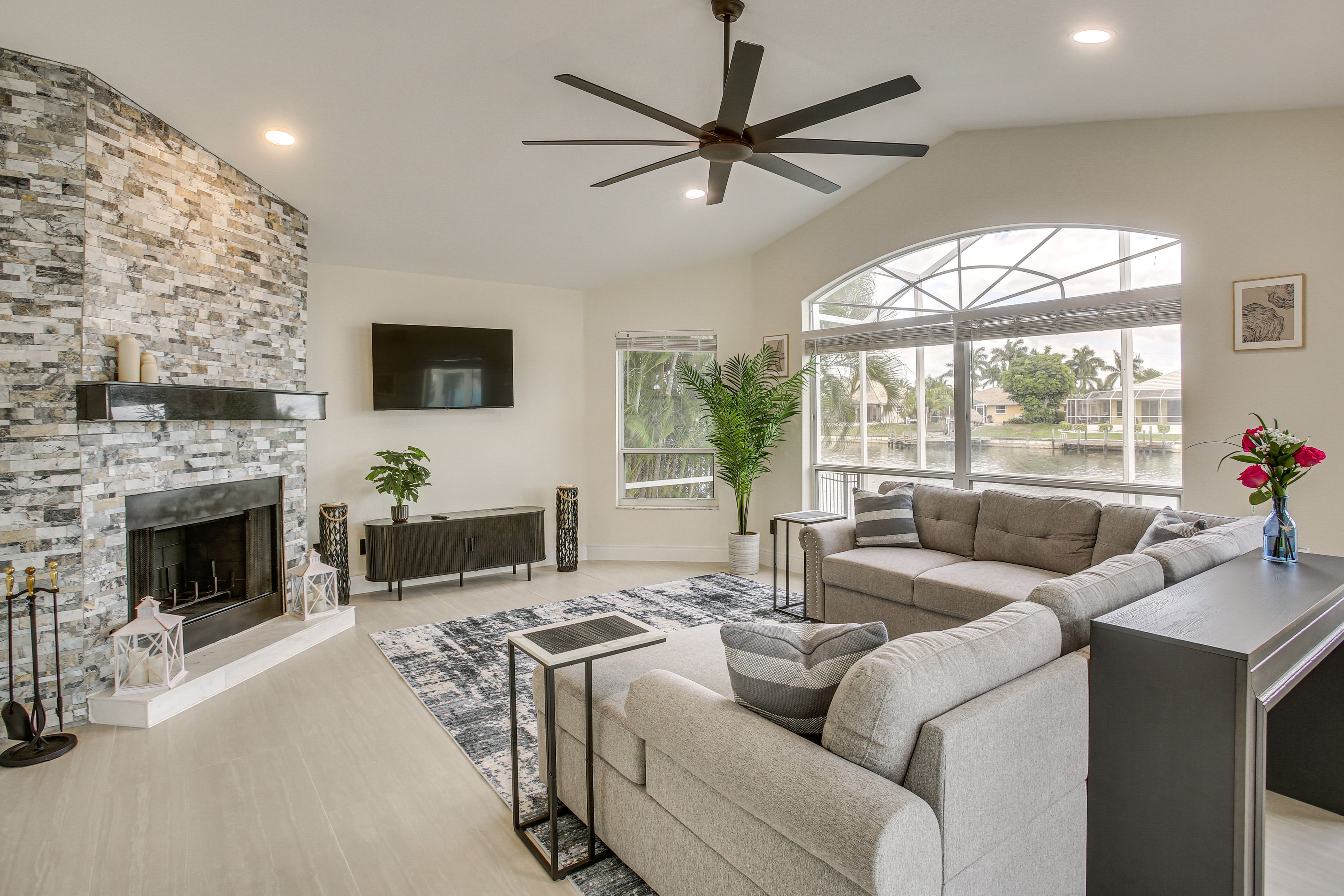 Single-Story Home | Board Games | Fireplace | Smart TVs