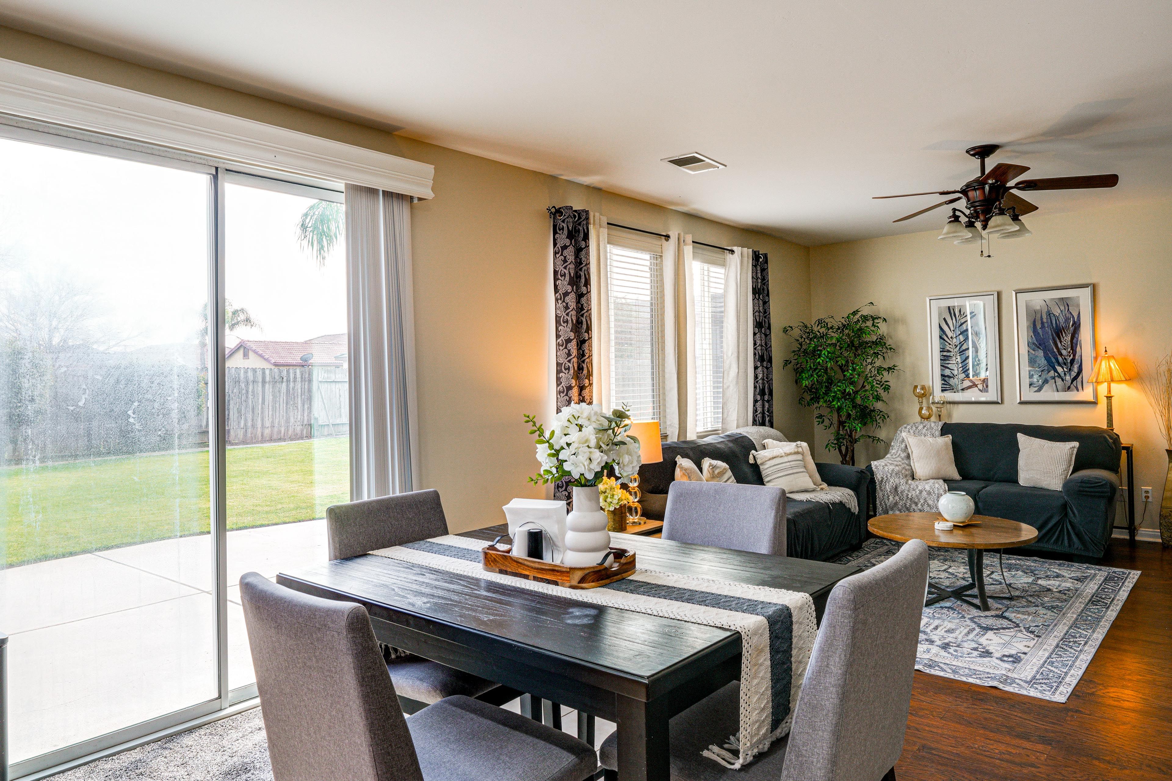 Dining Area | Living Room