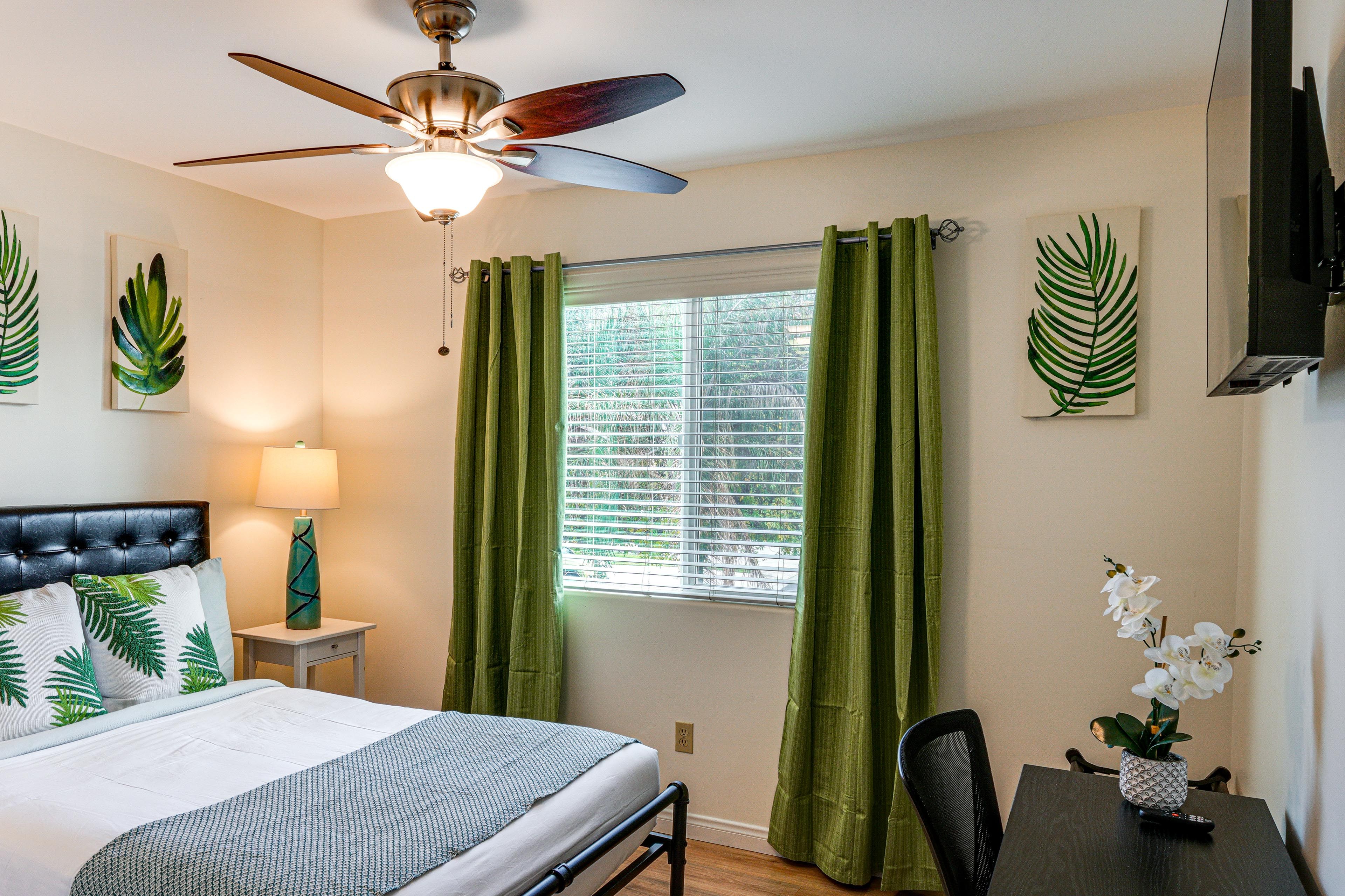 Bedroom 2 | Queen Bed | 2nd Floor