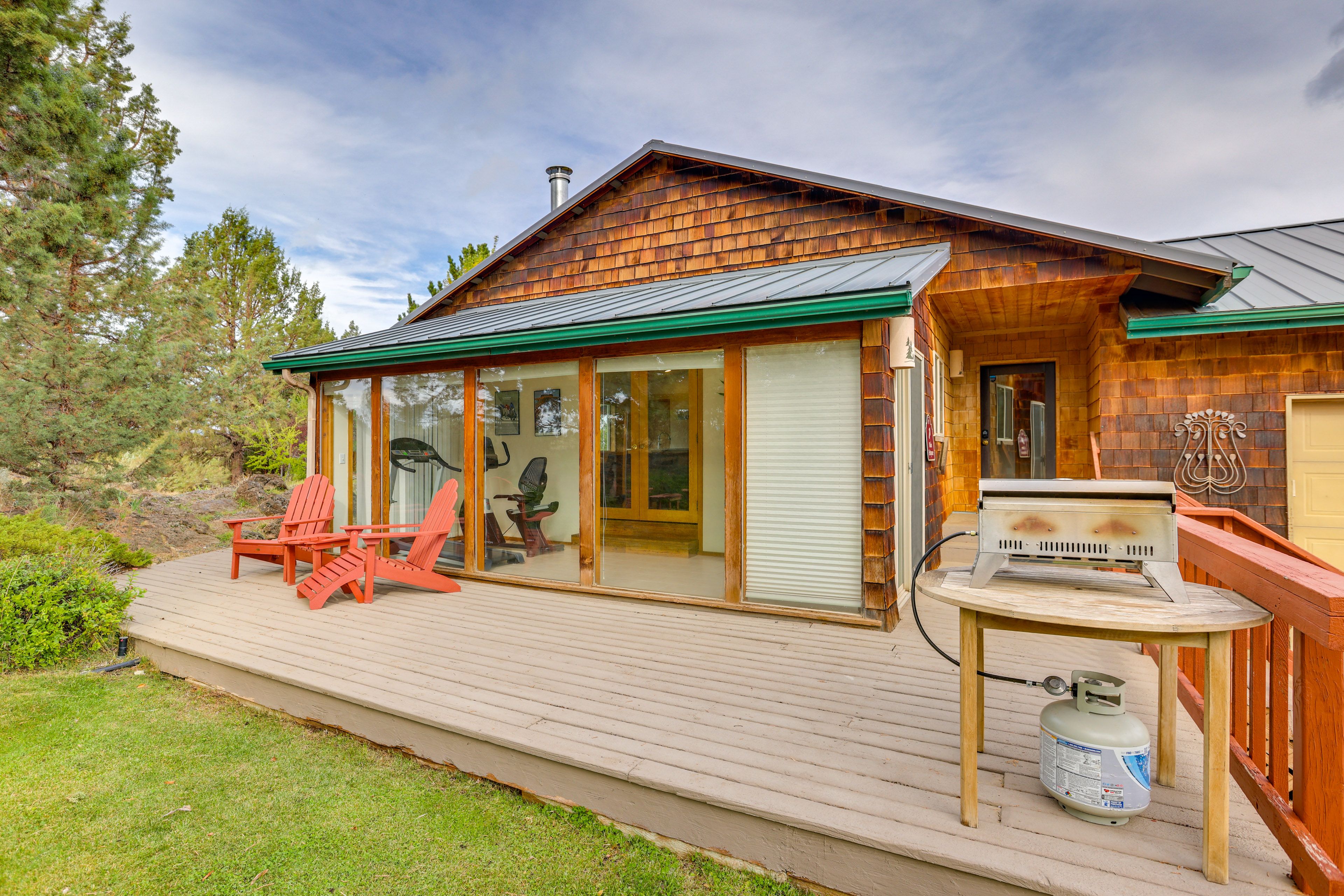 Private Deck | Gas Grill