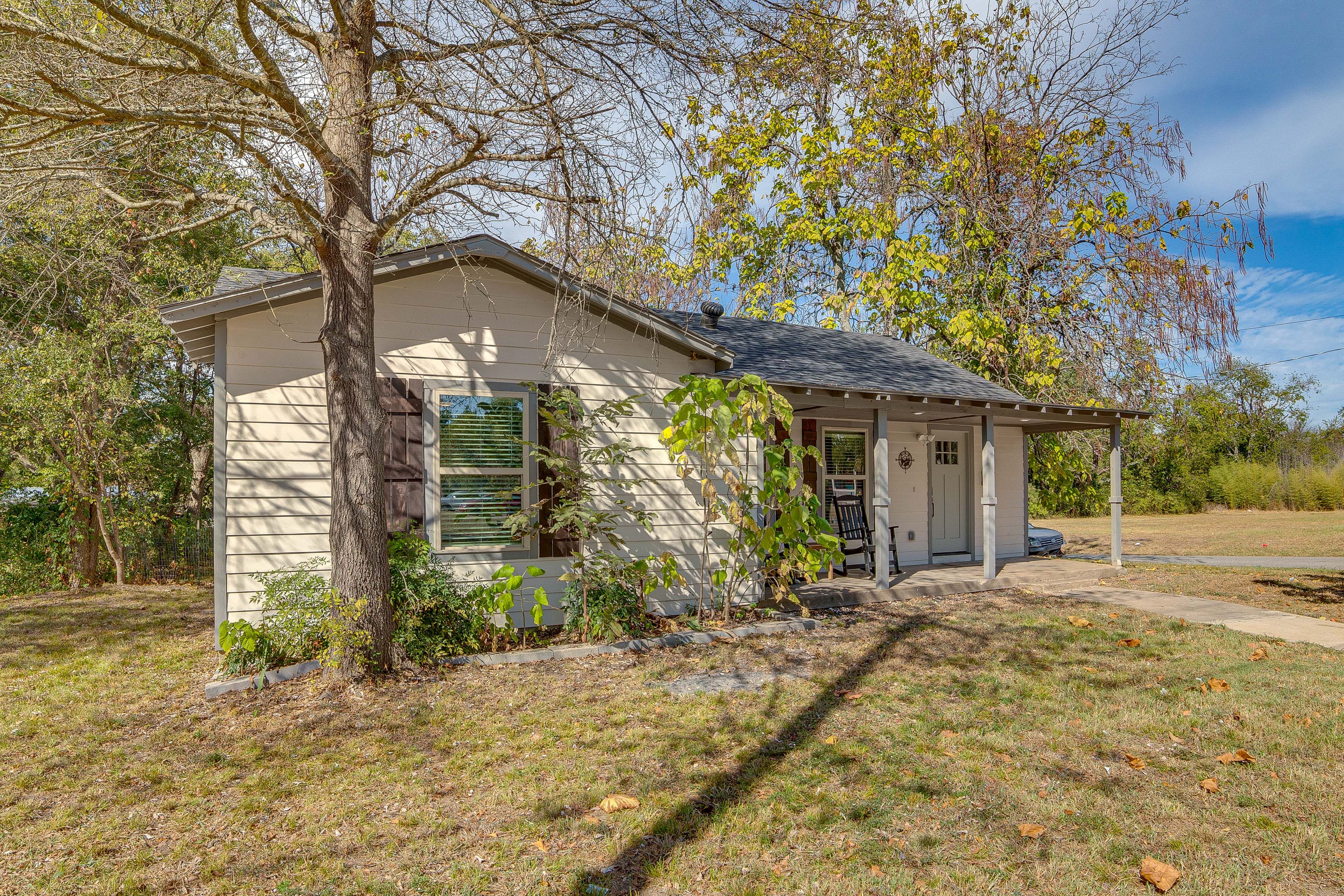 Parking | Free Street (First-Come, First-Served)