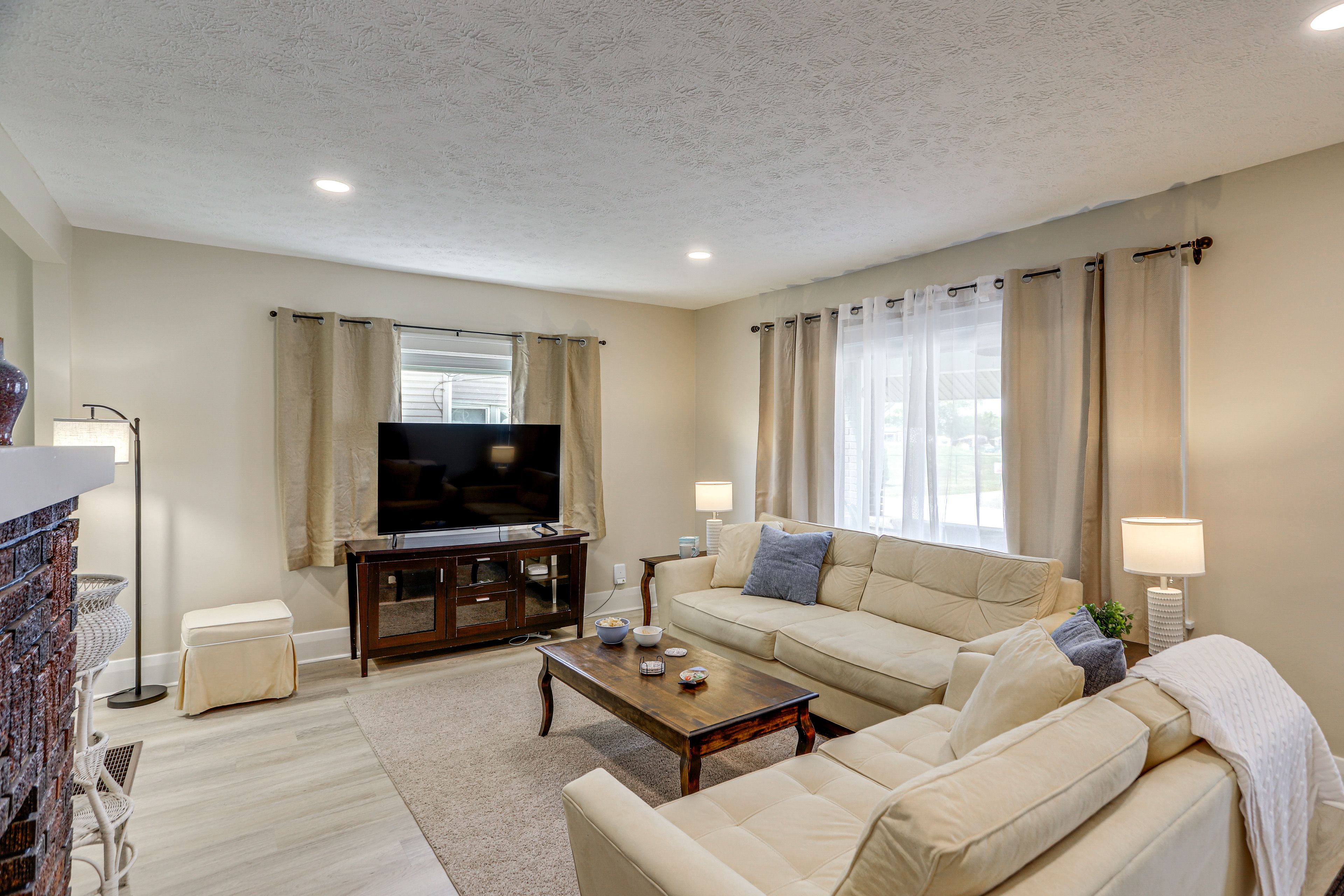 Sandusky Vacation Rental | 3BR | 1BA | 1,152 Sq Ft | Stairs Required