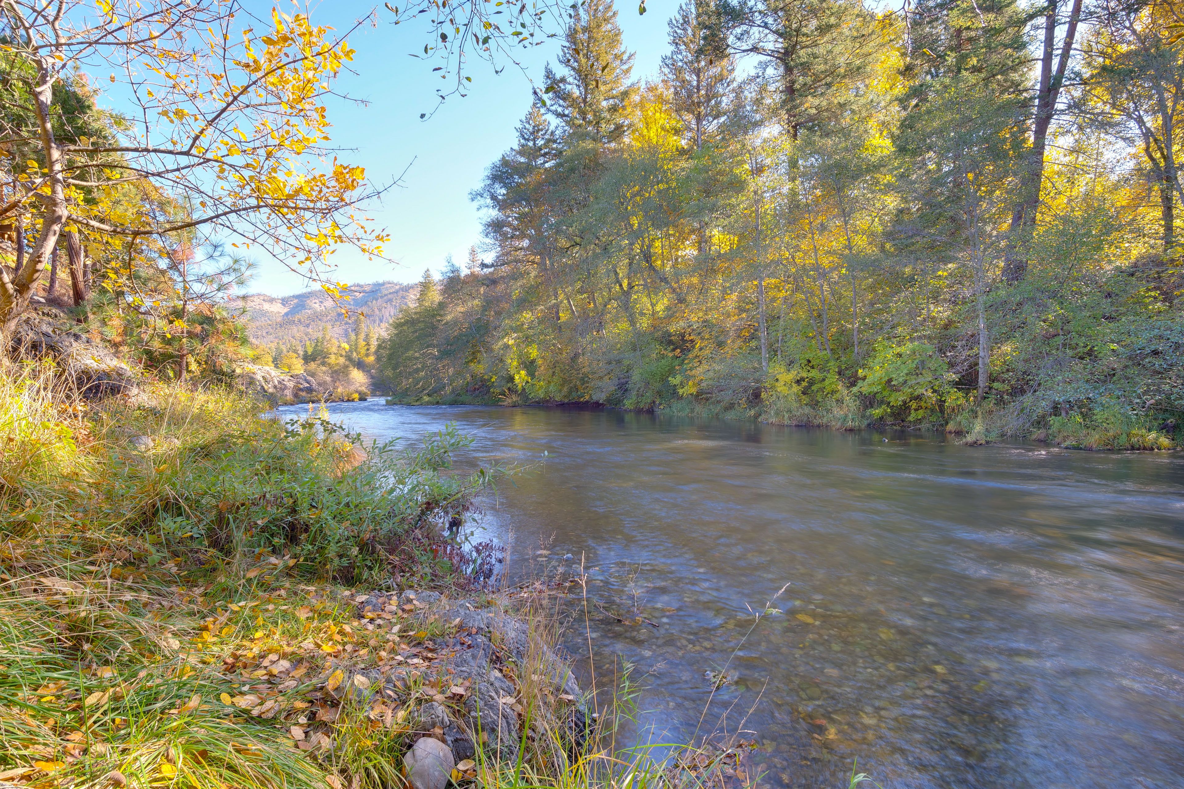Applegate River On-Site | Private River Access