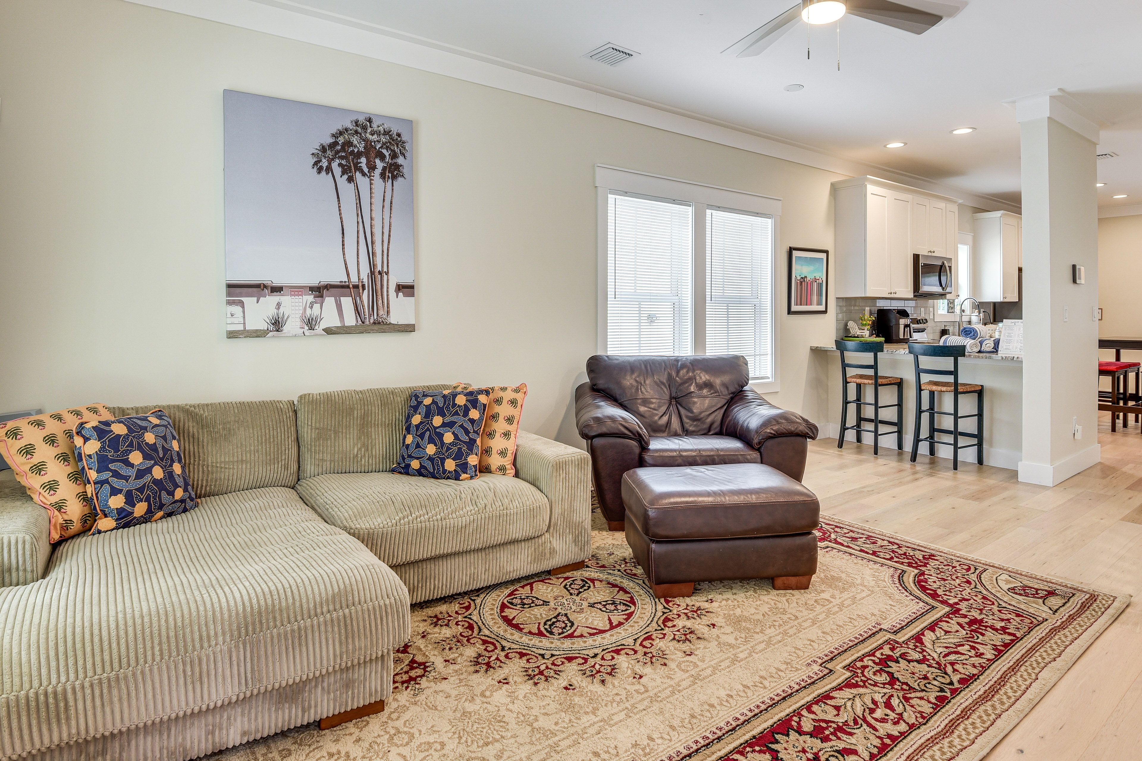 Bradenton Vacation Rental | 2BR | 2.5BA | 1,250 Sq Ft | 8 Steps to Enter