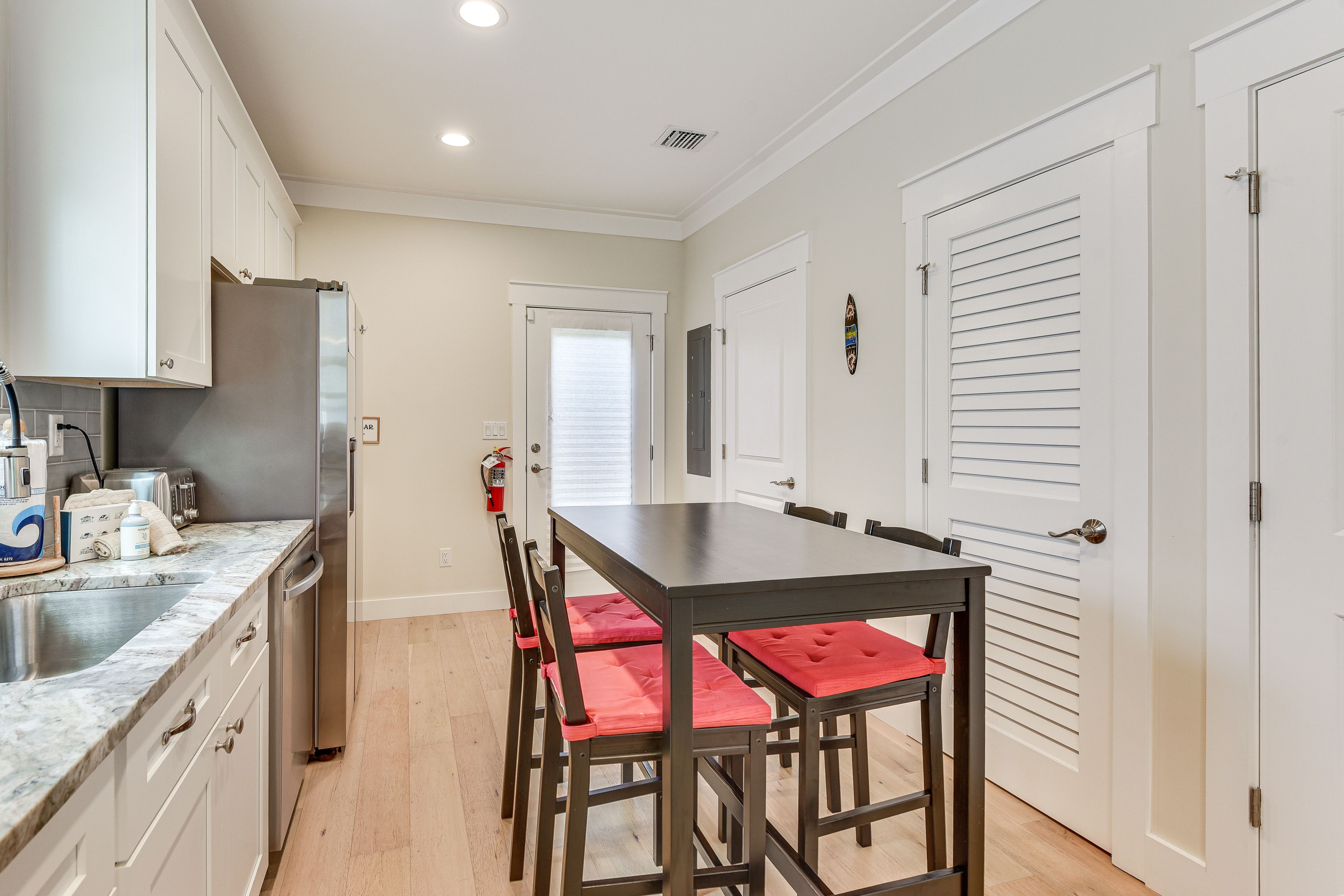 Dining Area | 1st Floor