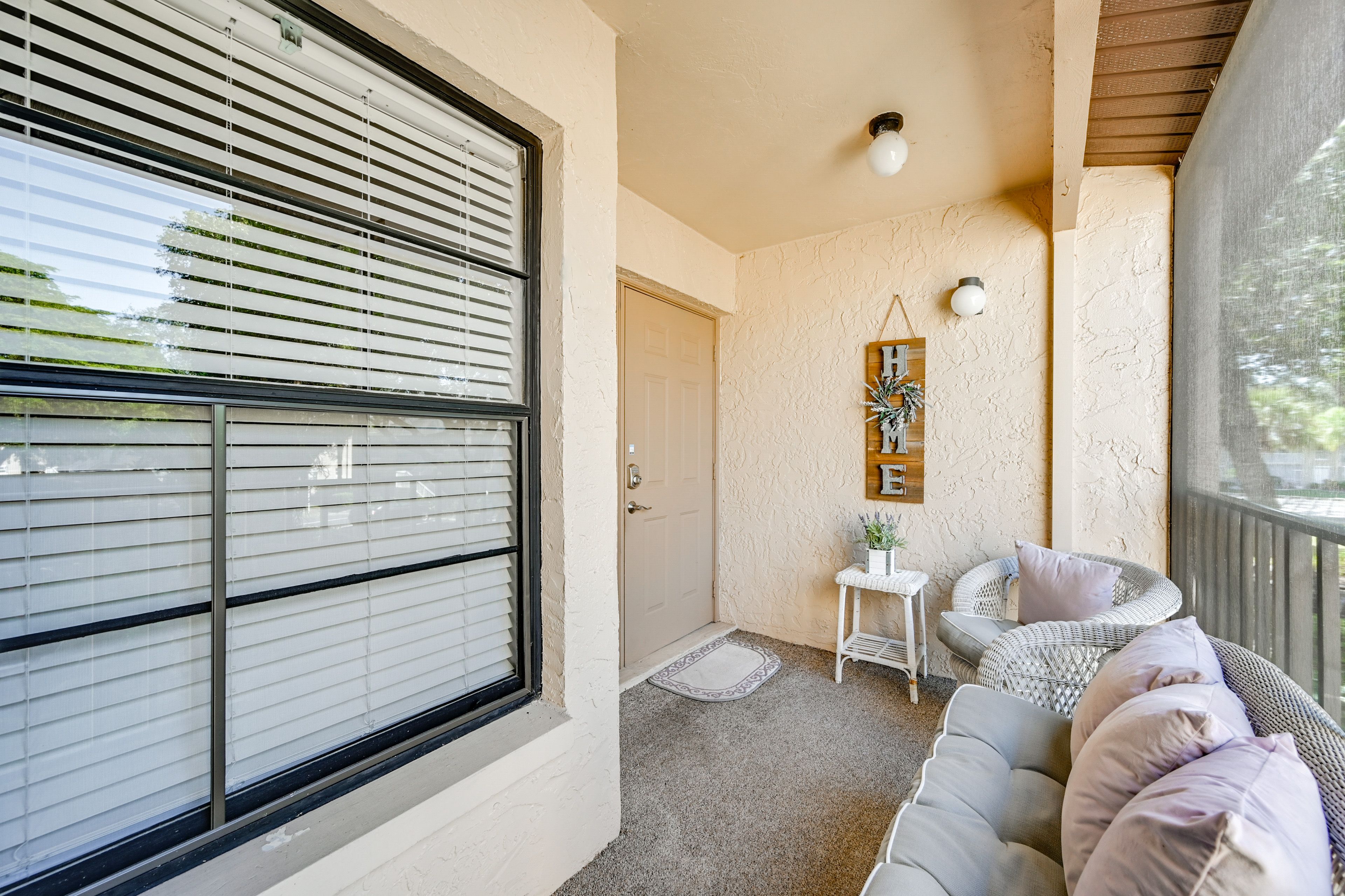 Condo Exterior | Entry