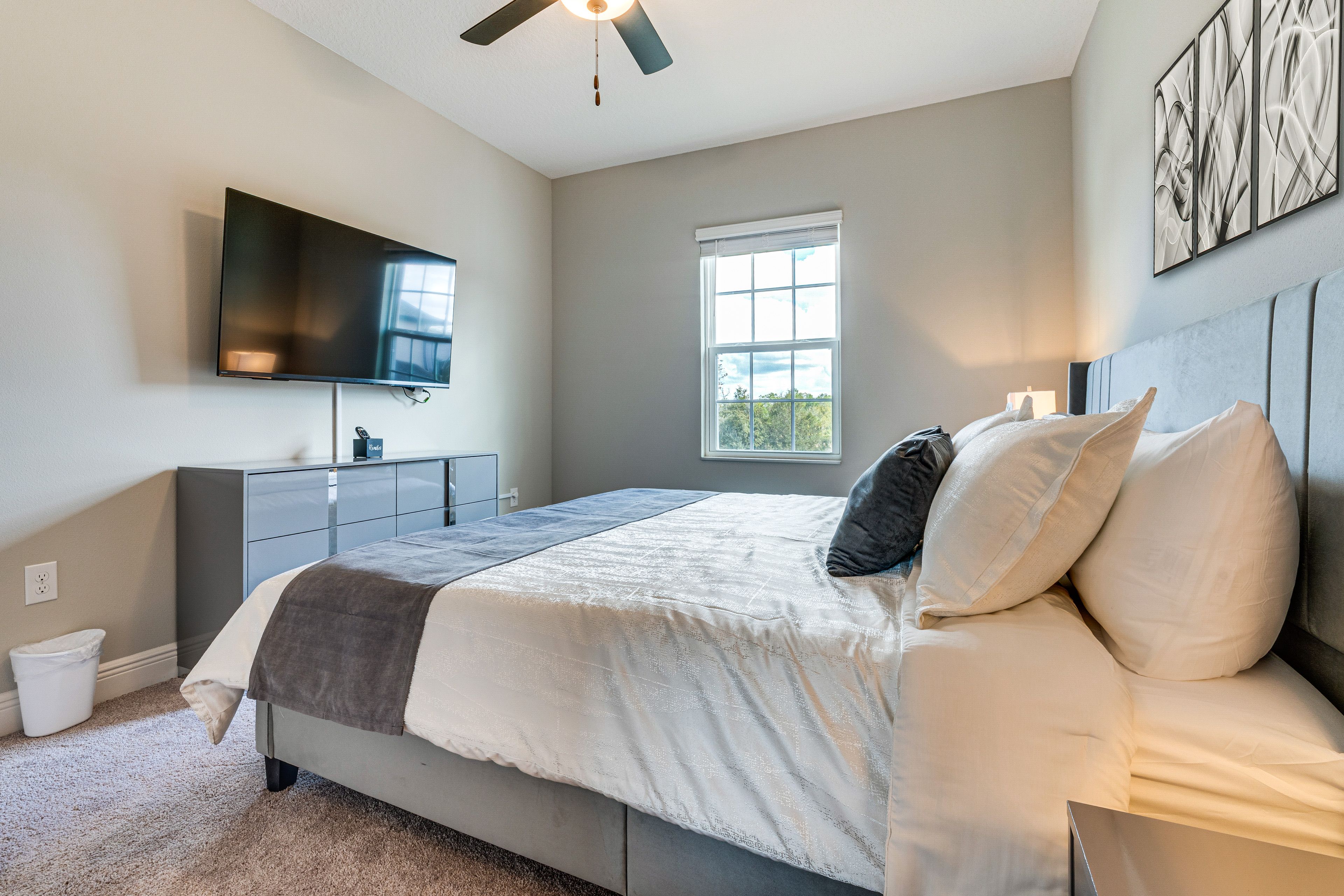 Bedroom 2 | 2nd Floor | King Bed