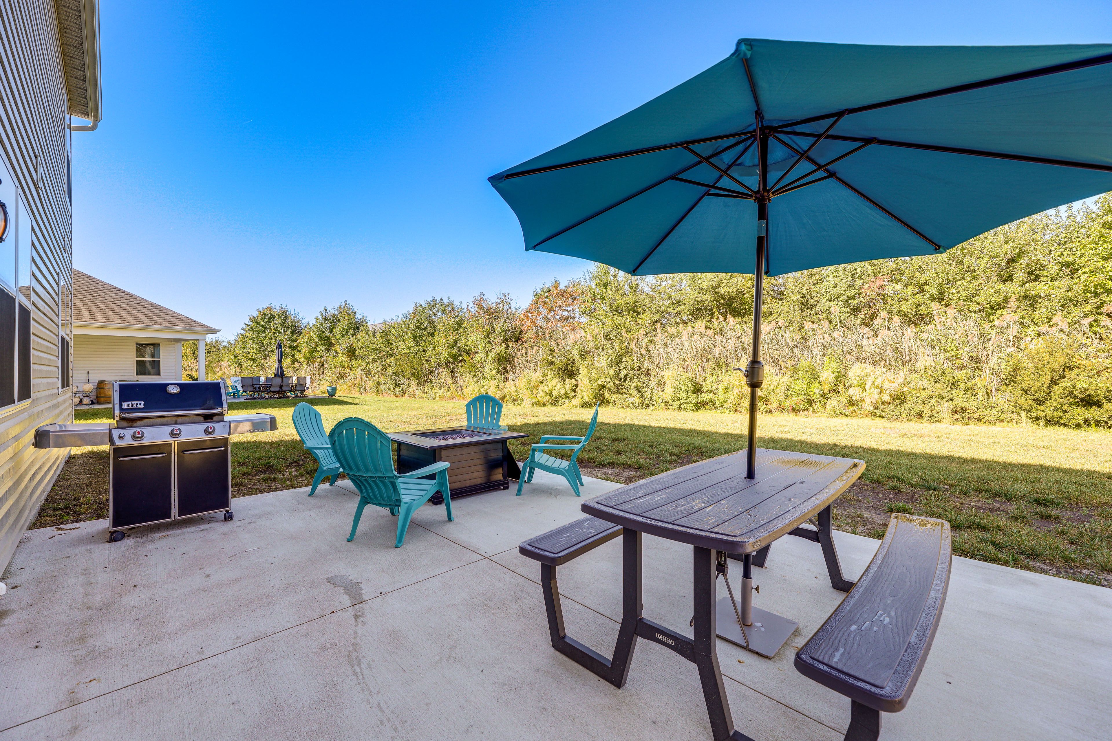 Furnished Deck | Outdoor Dining | Gas Grill | Fire Pit