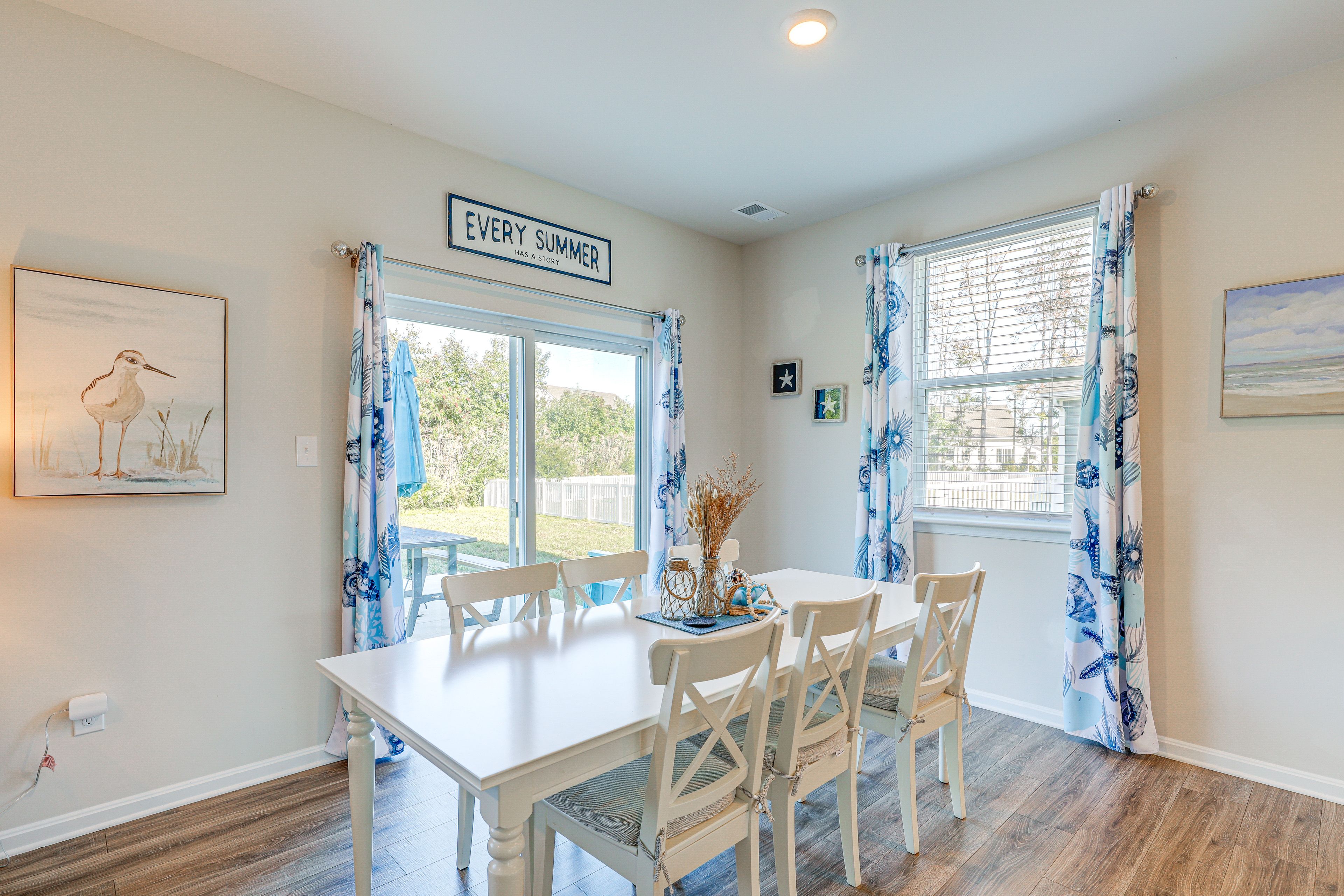 Dining Area | 1st Floor | Dishes & Flatware Provided