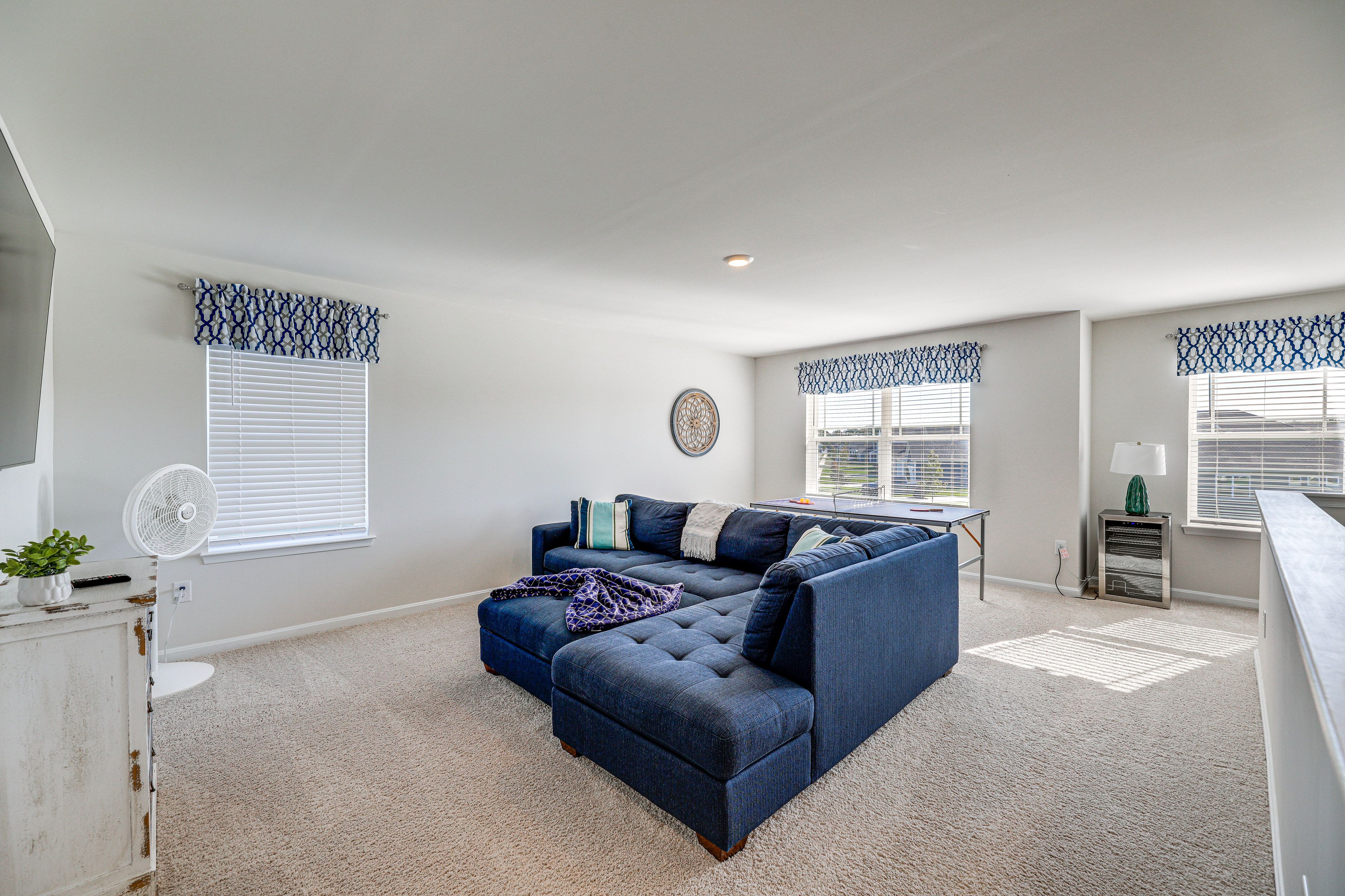 Game Room (Loft) | Ping-Pong | Foosball | Mini Fridge | Kids Toys