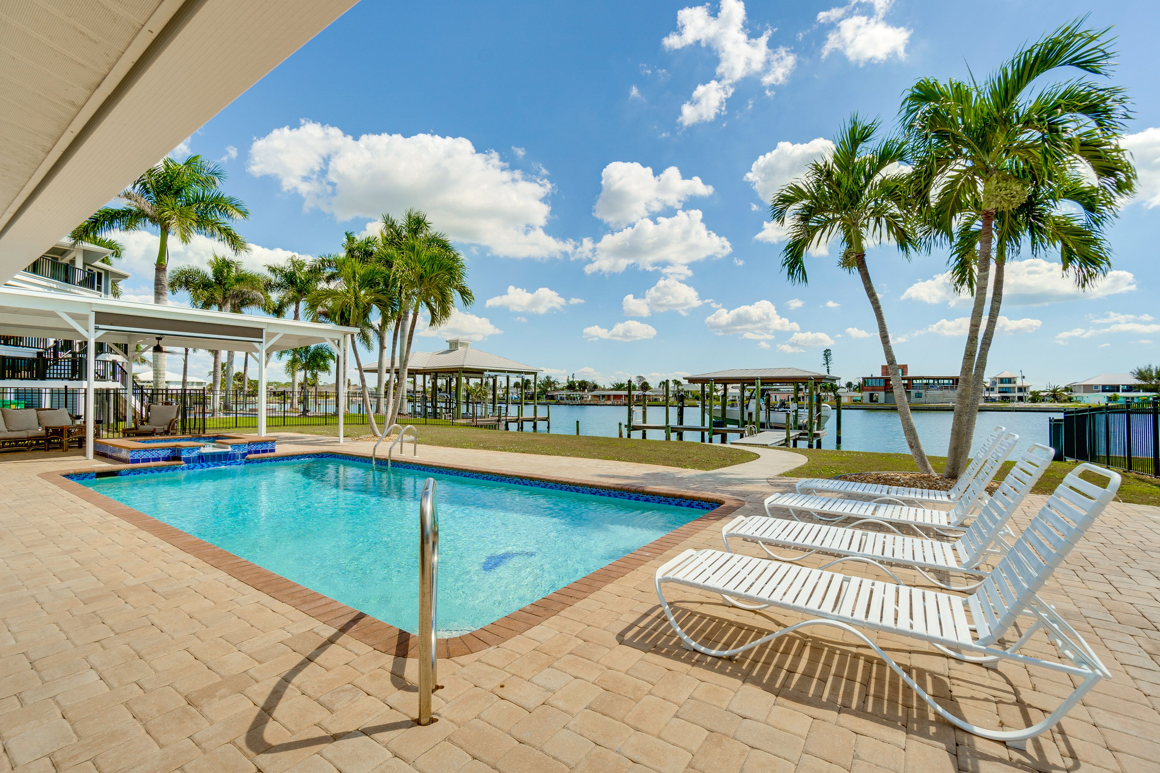 Englewood Vacation Rental | 3BR | 2BA | Step-Free Entry | 2,800 Sq Ft