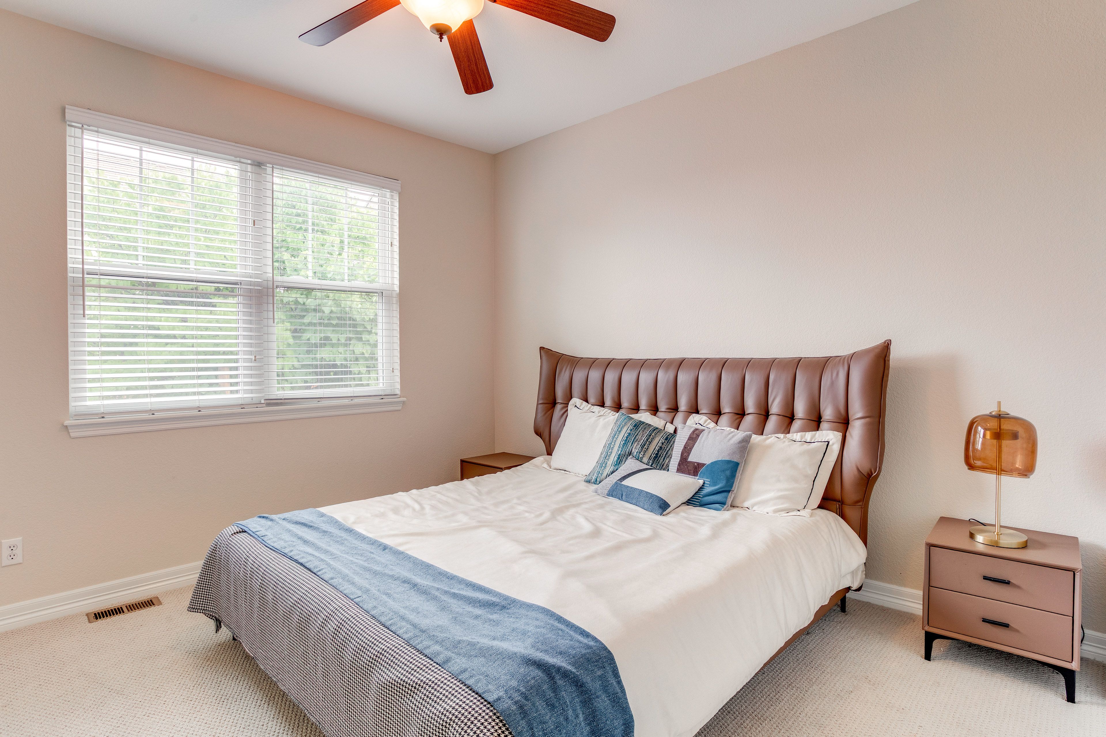 Bedroom 4 | Main Floor | Queen Bed