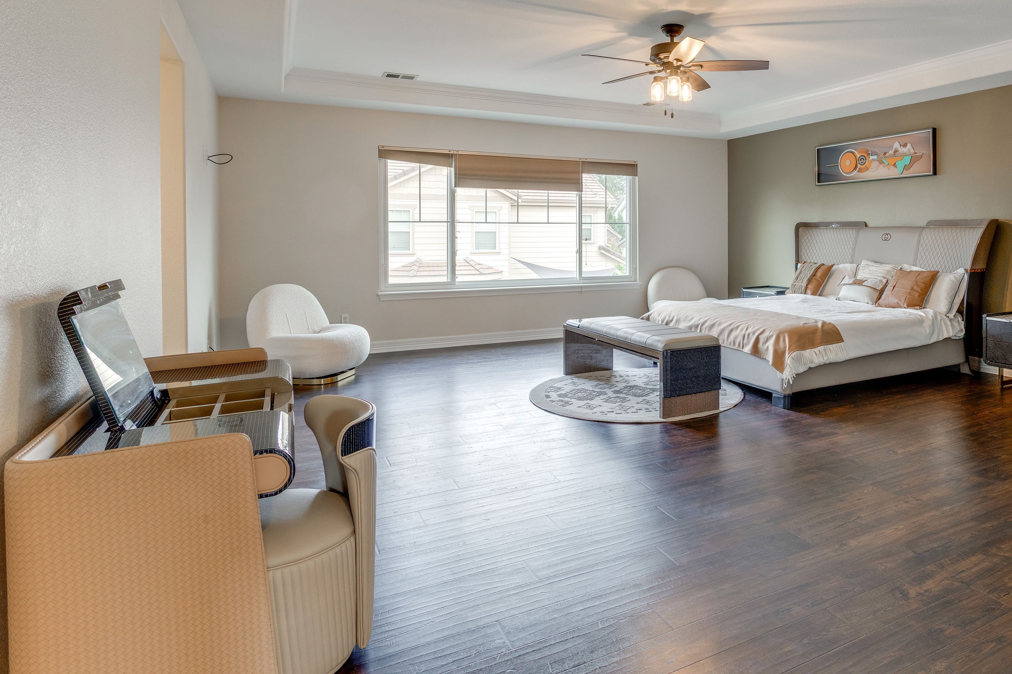 Bedroom 1 | Upper Floor | King Bed | Desk Workspace | Linens Provided
