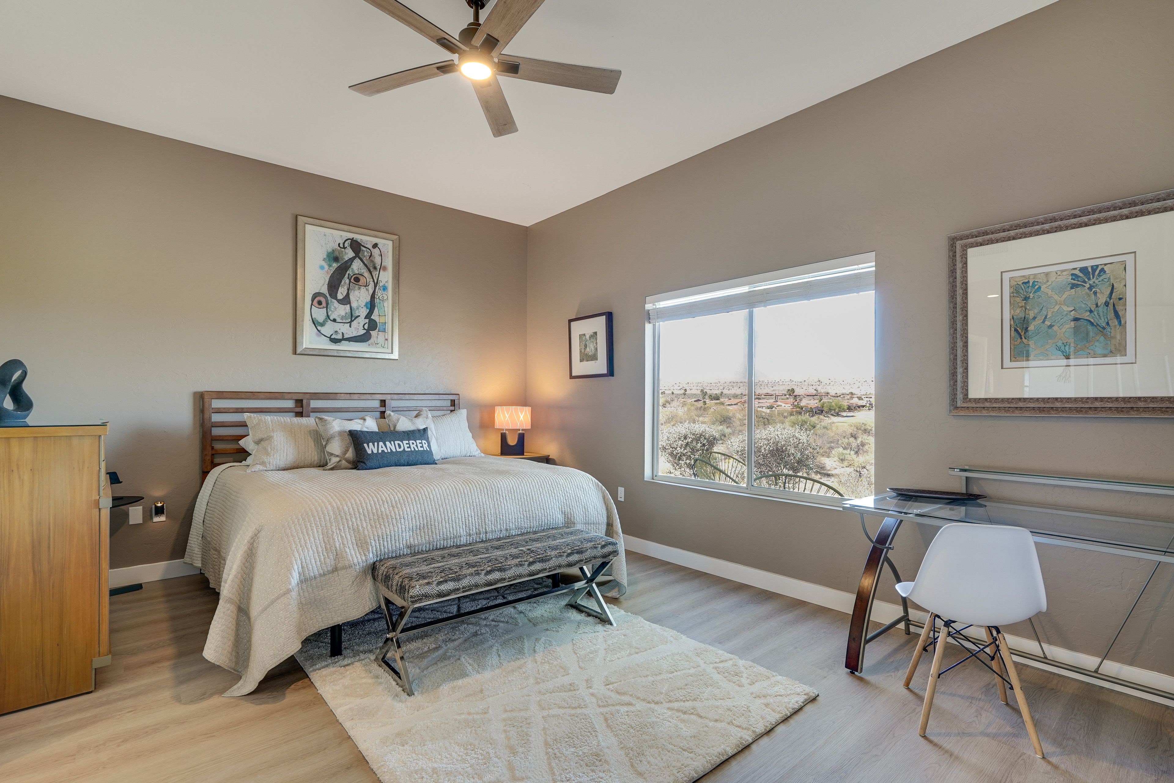 Bedroom 1 | King Bed