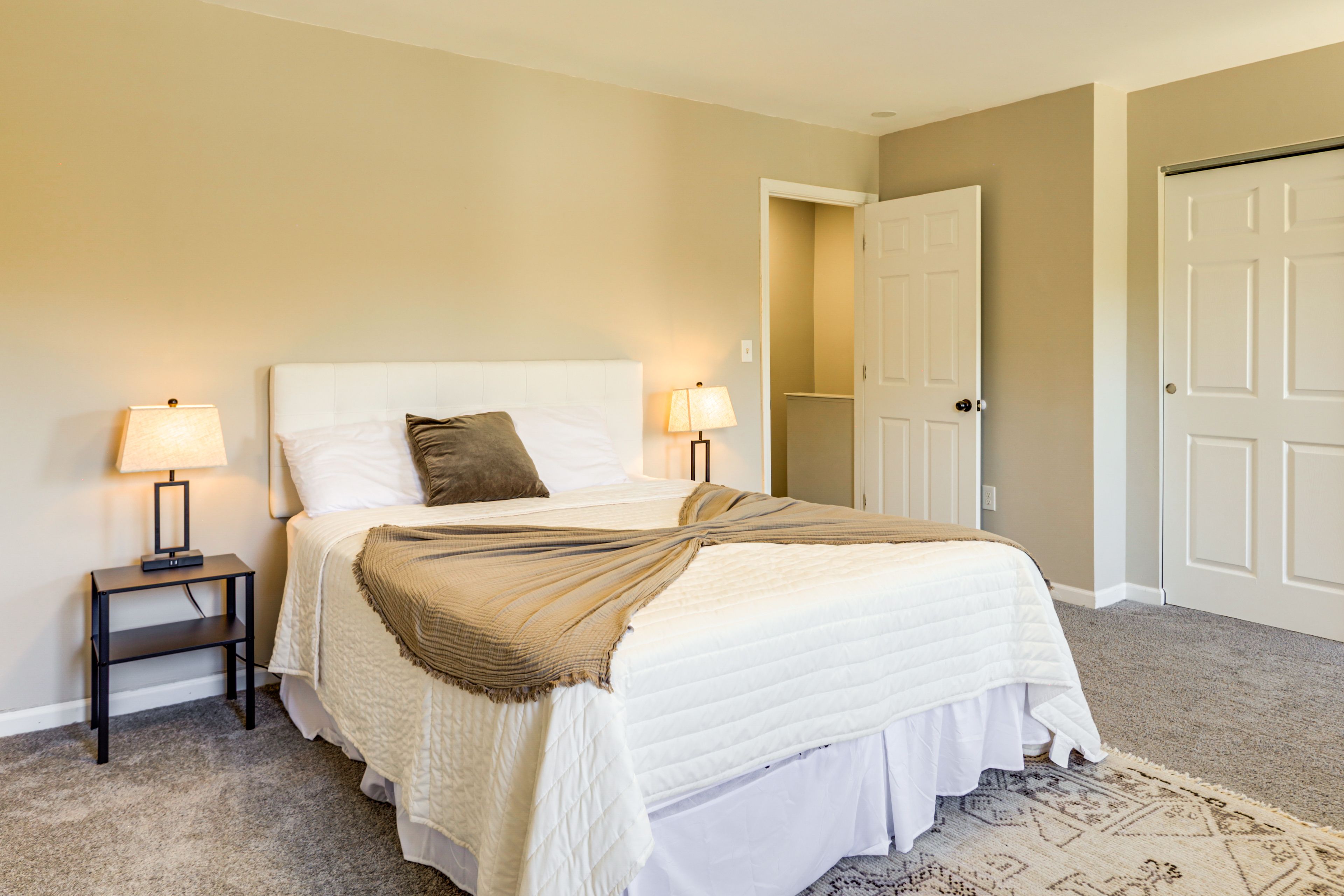 Bedroom 1 | Queen Bed | Linens Provided | 2nd Floor