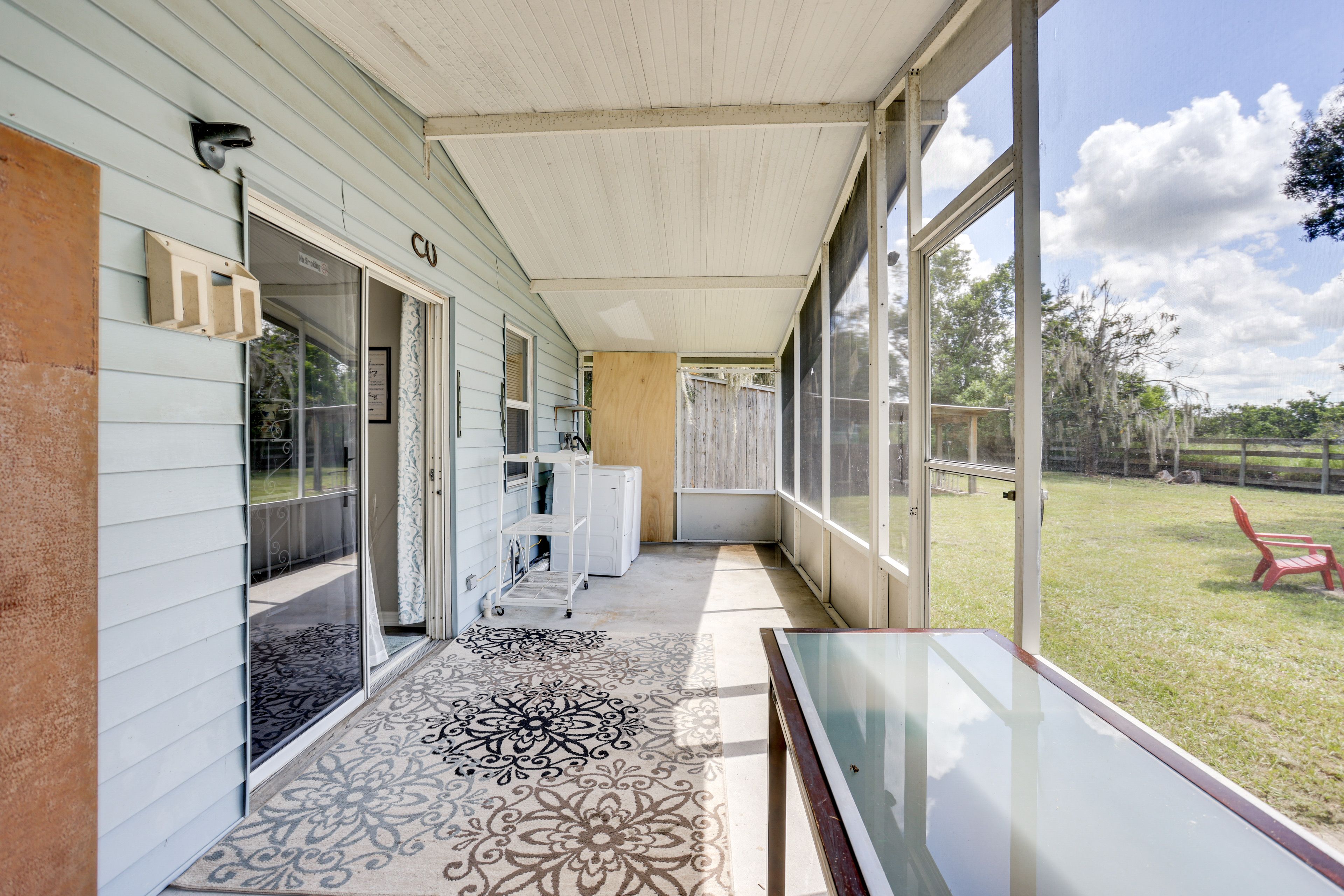 House Exterior | Screened Porch | Laundry