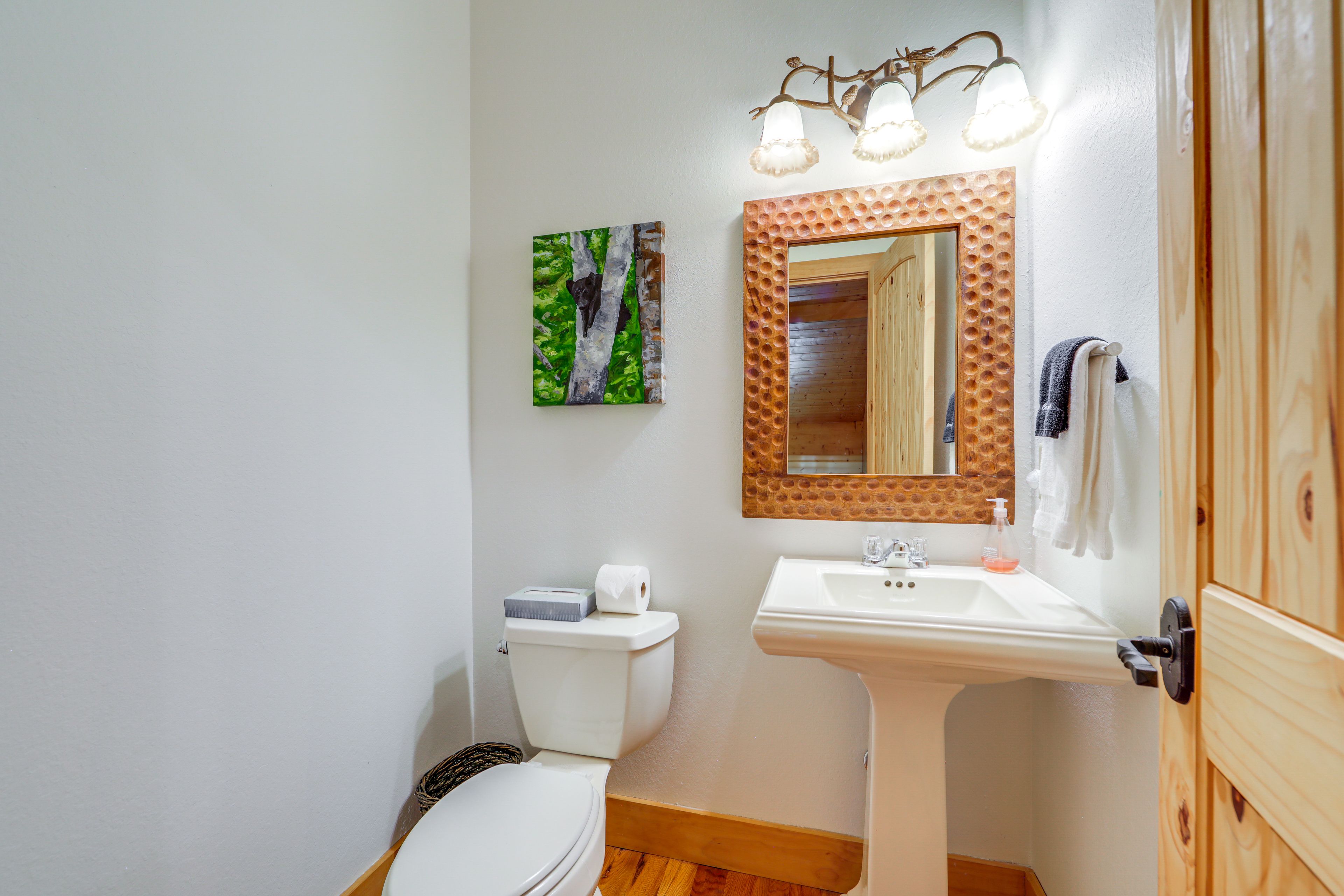 Half Bathroom | Upper Level | Complimentary Toiletries | Towels Provided