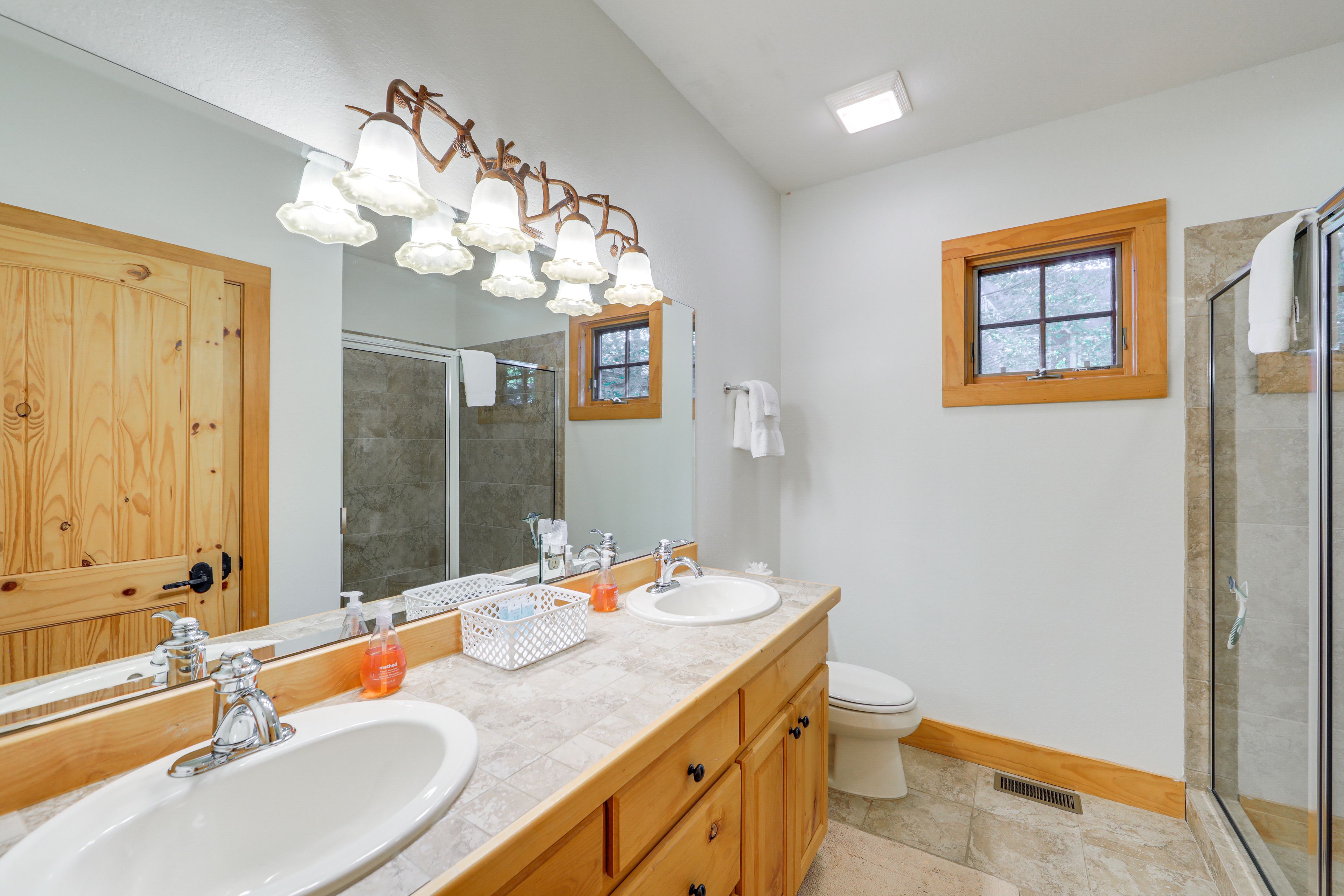 Full Bathroom | Lower Level