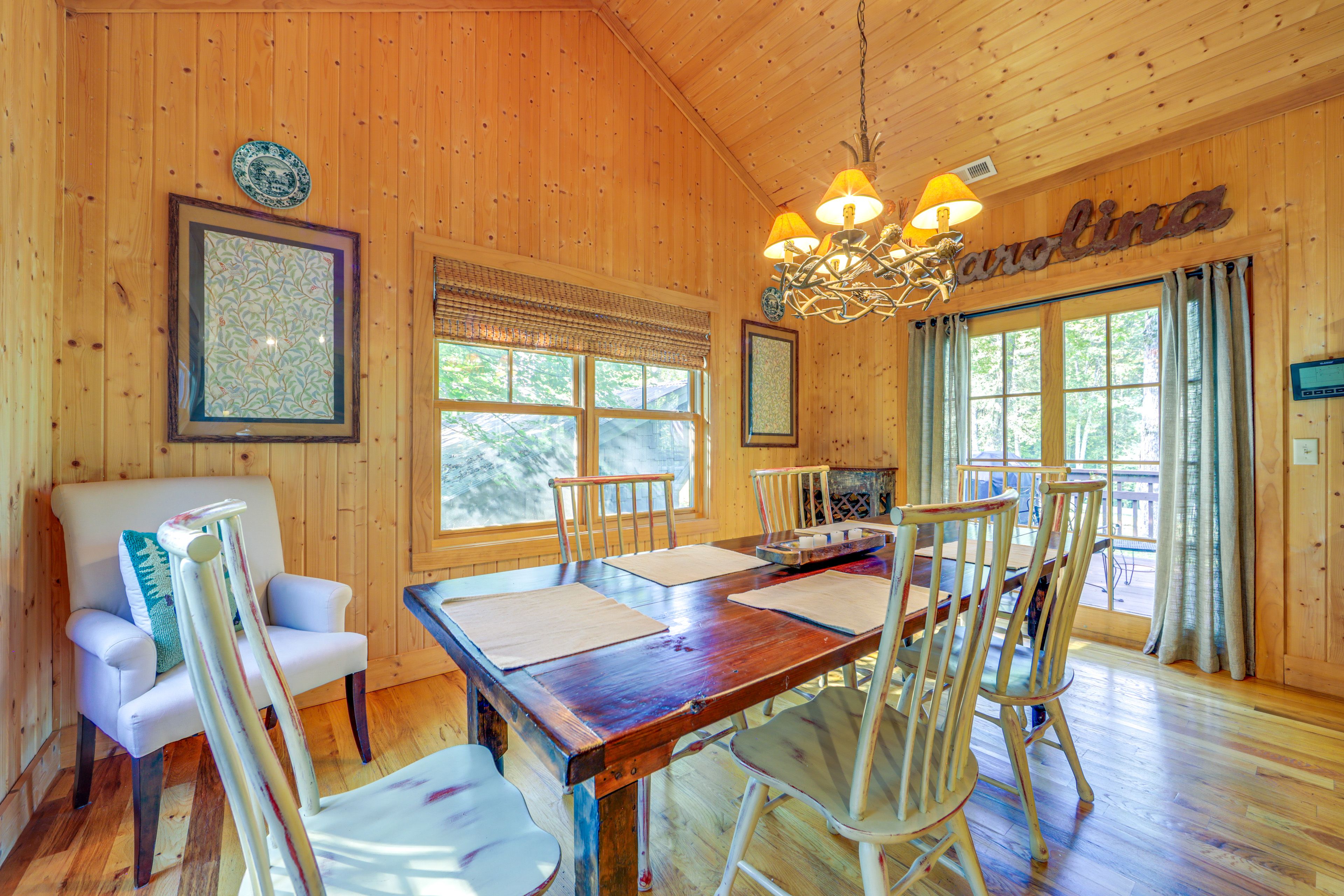 Dining Area | Upper Level | Dishware/Flatware