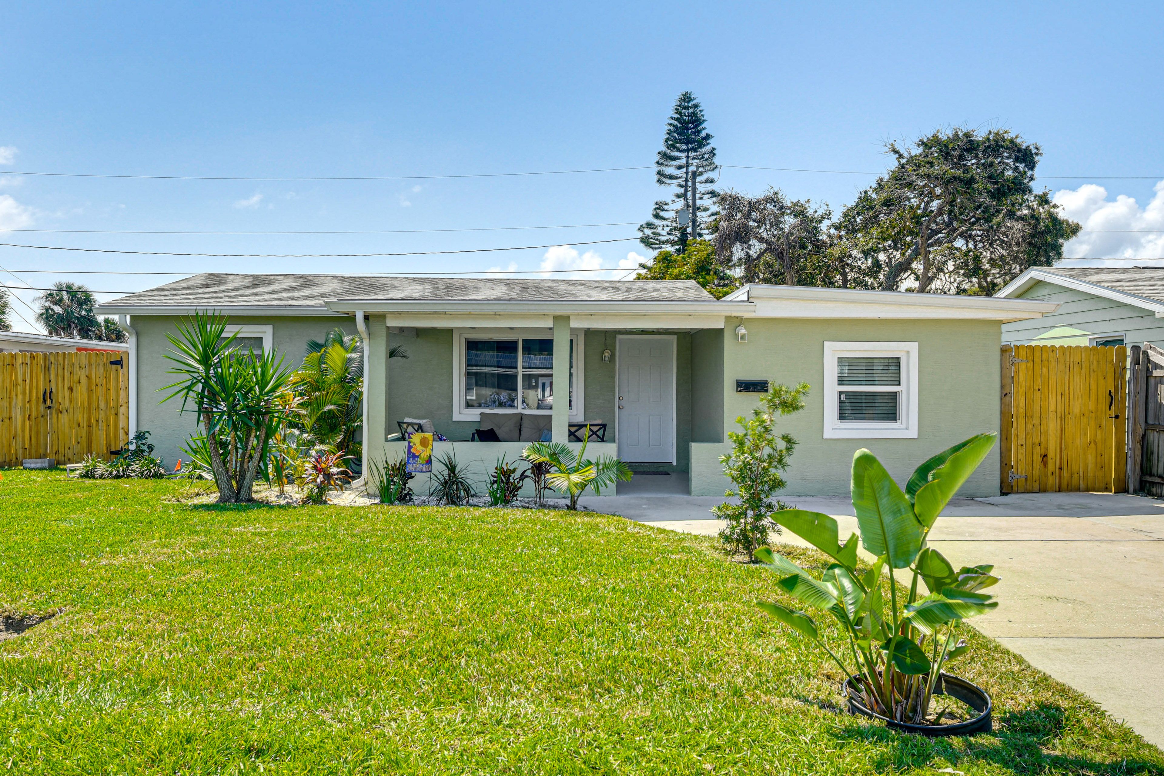 Parking | Driveway (2 Vehicles) | Front of Home (1 Vehicle)