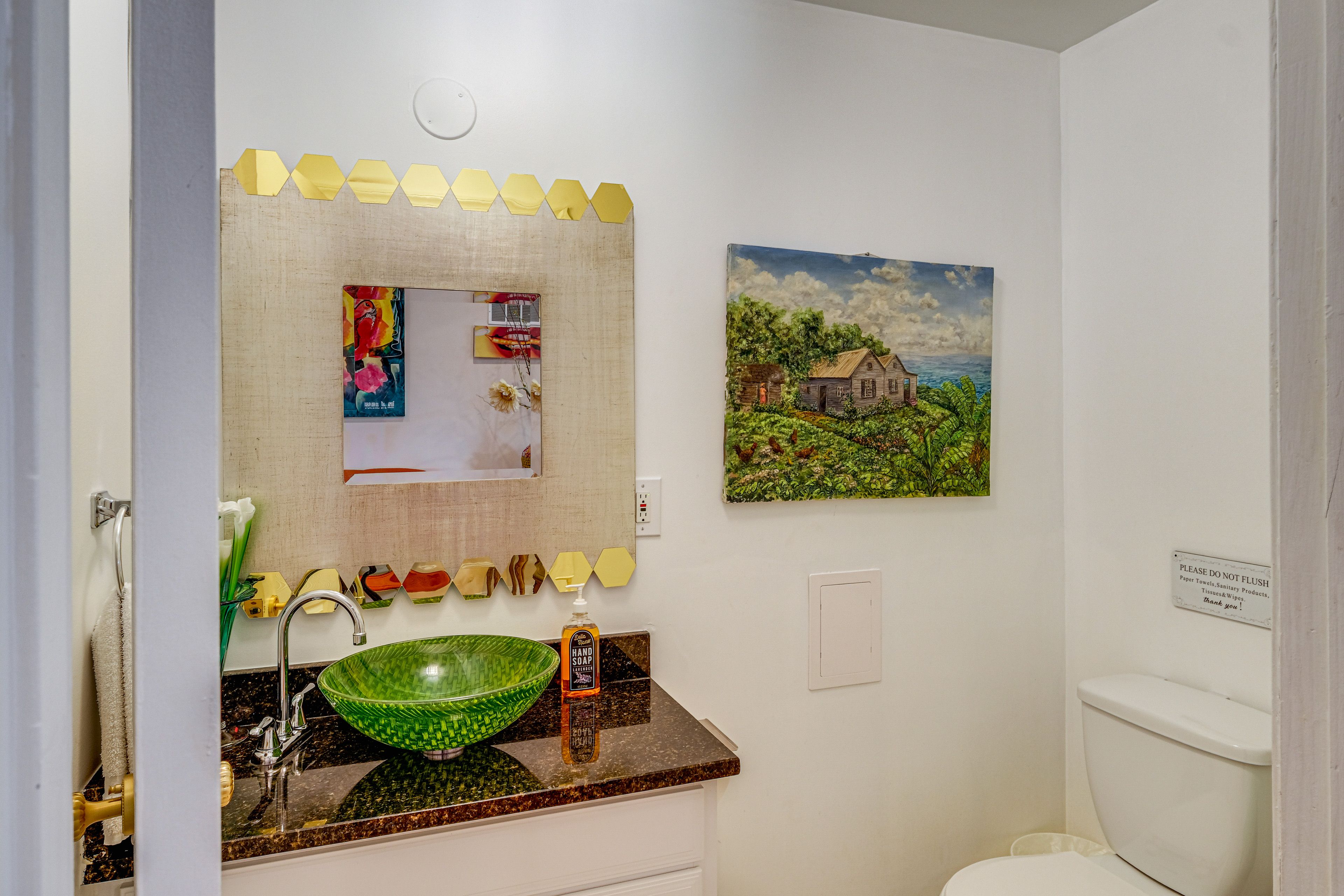 Half Bathroom | 1st Floor