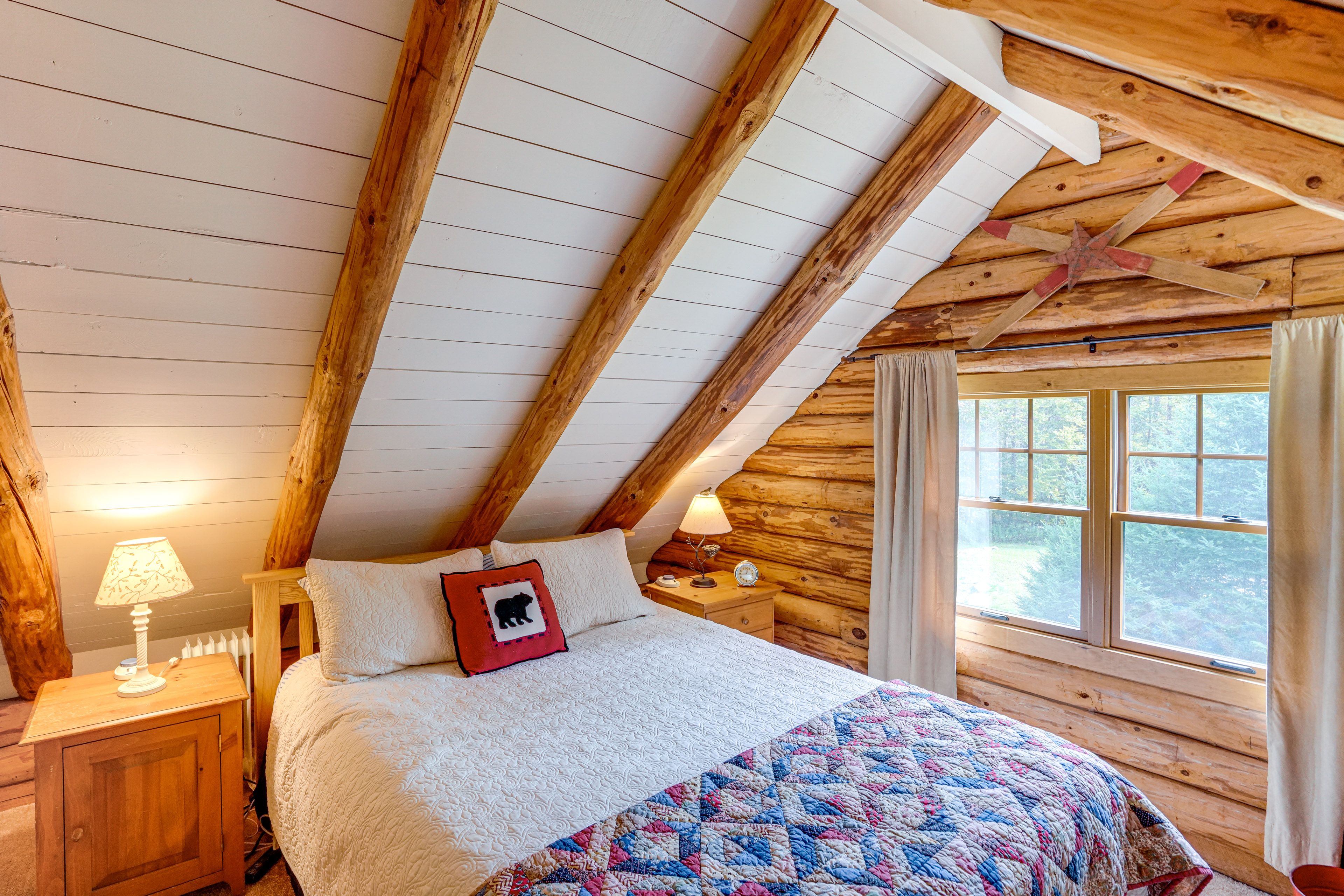 Bedroom 2 | Queen Bed | 2nd Floor