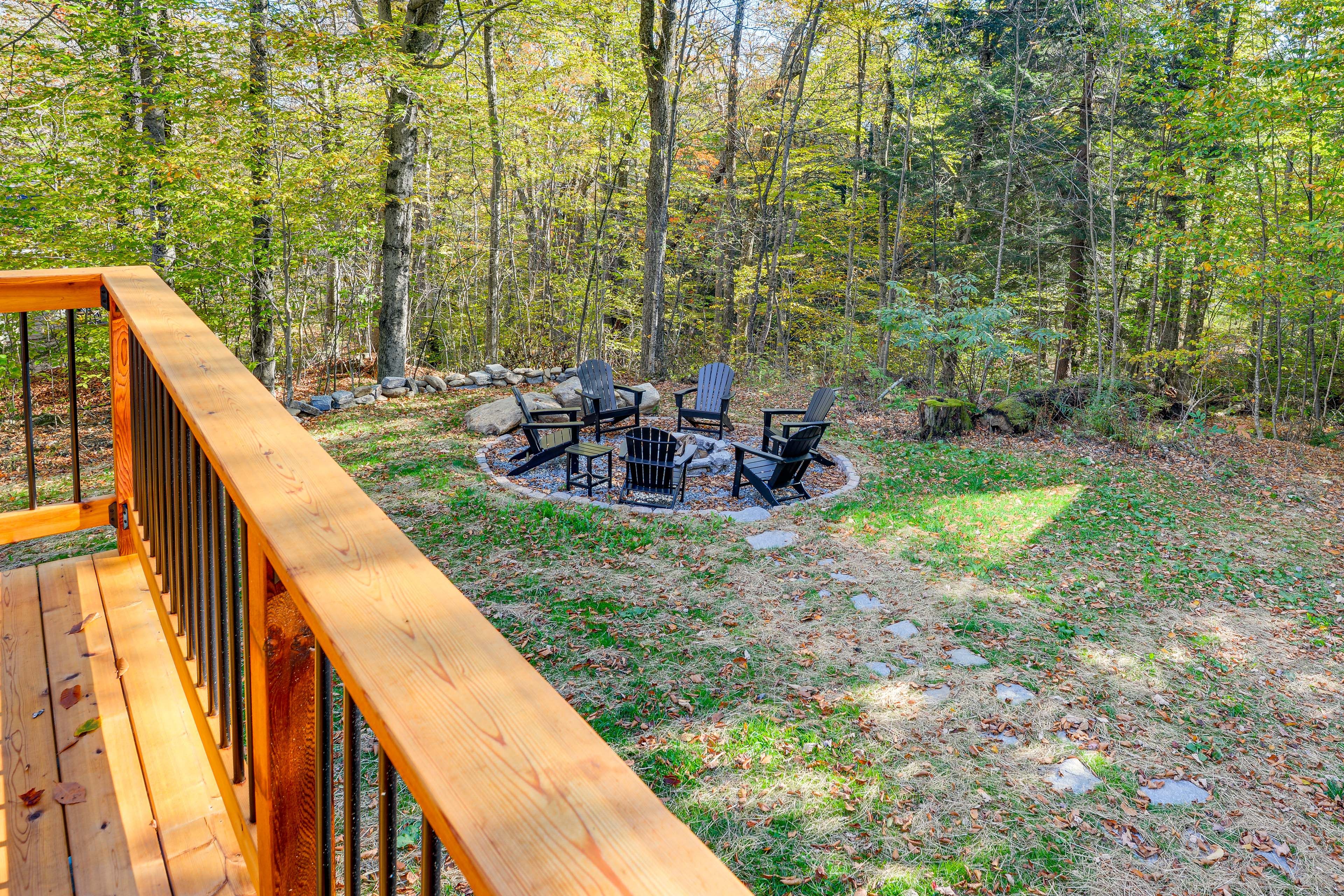 House Exterior | Fire Pit | Private Yard