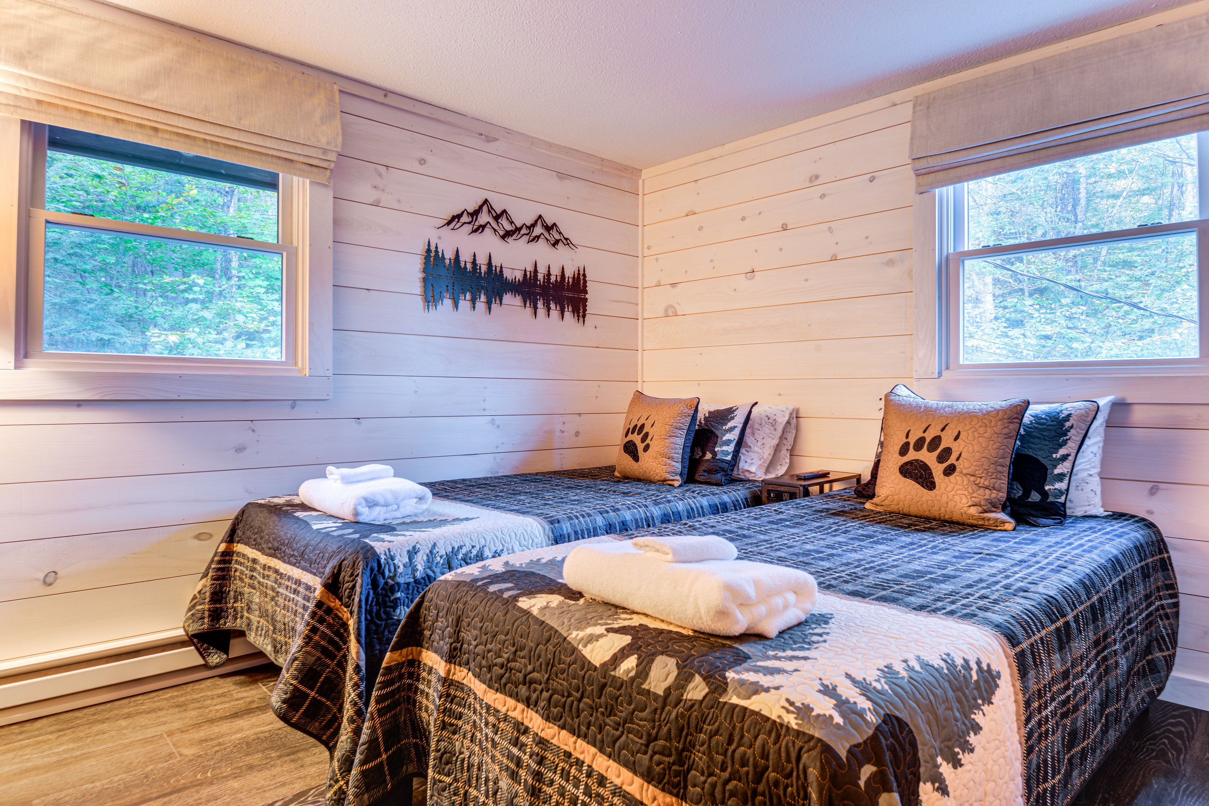 Bedroom 3 | 2 Twin XL Beds | Smart TV | 2nd Floor