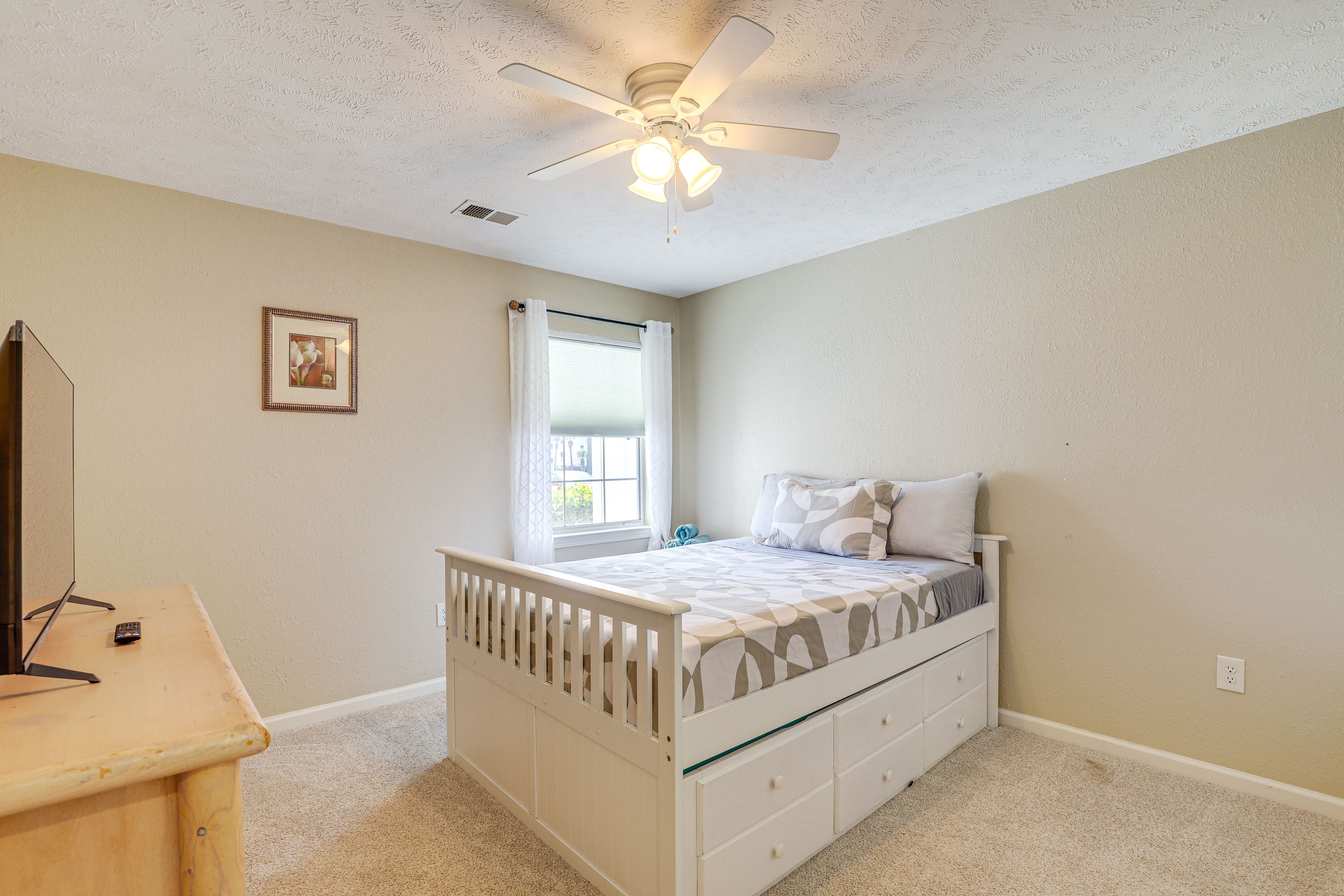 Bedroom 2 | Full Bed w/ Twin Trundle | Linens Provided
